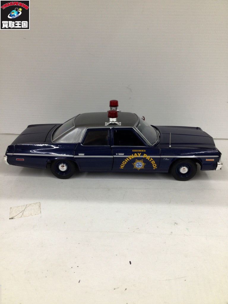 AMERICAN MUSCLE DODGE MONACO スケールカー