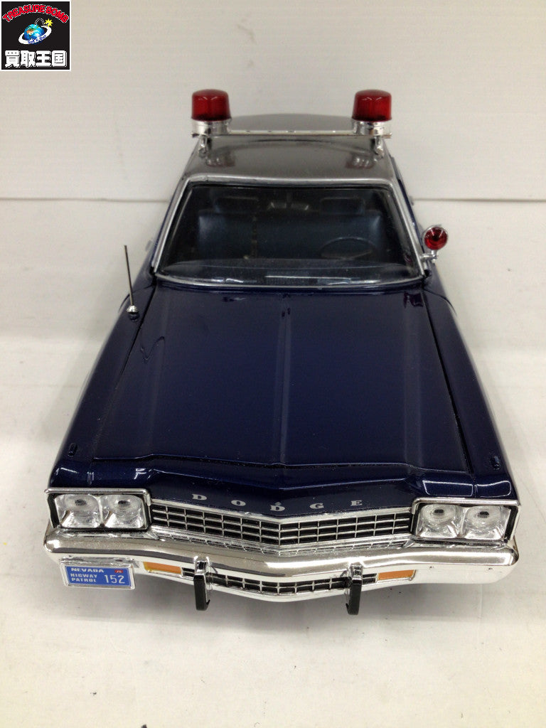 AMERICAN MUSCLE DODGE MONACO スケールカー
