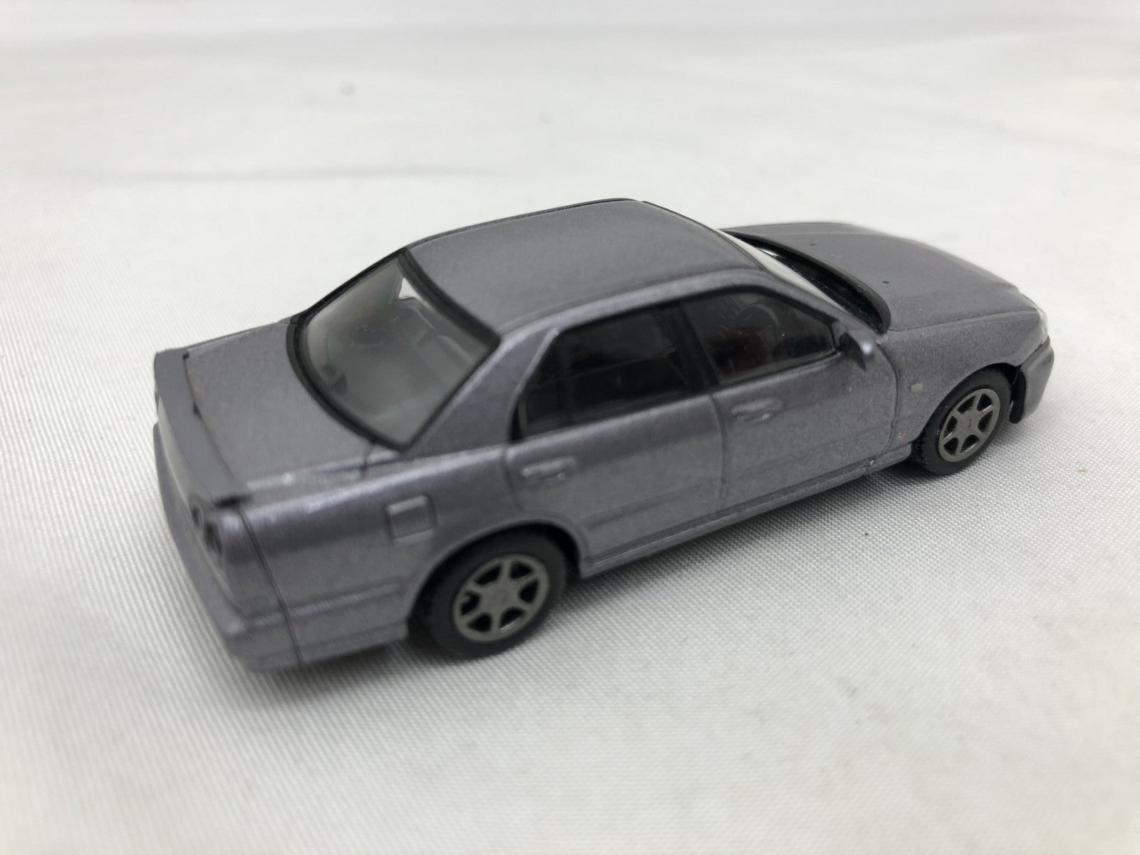 LV NEO スカイライン 25GTターボ トミカ
