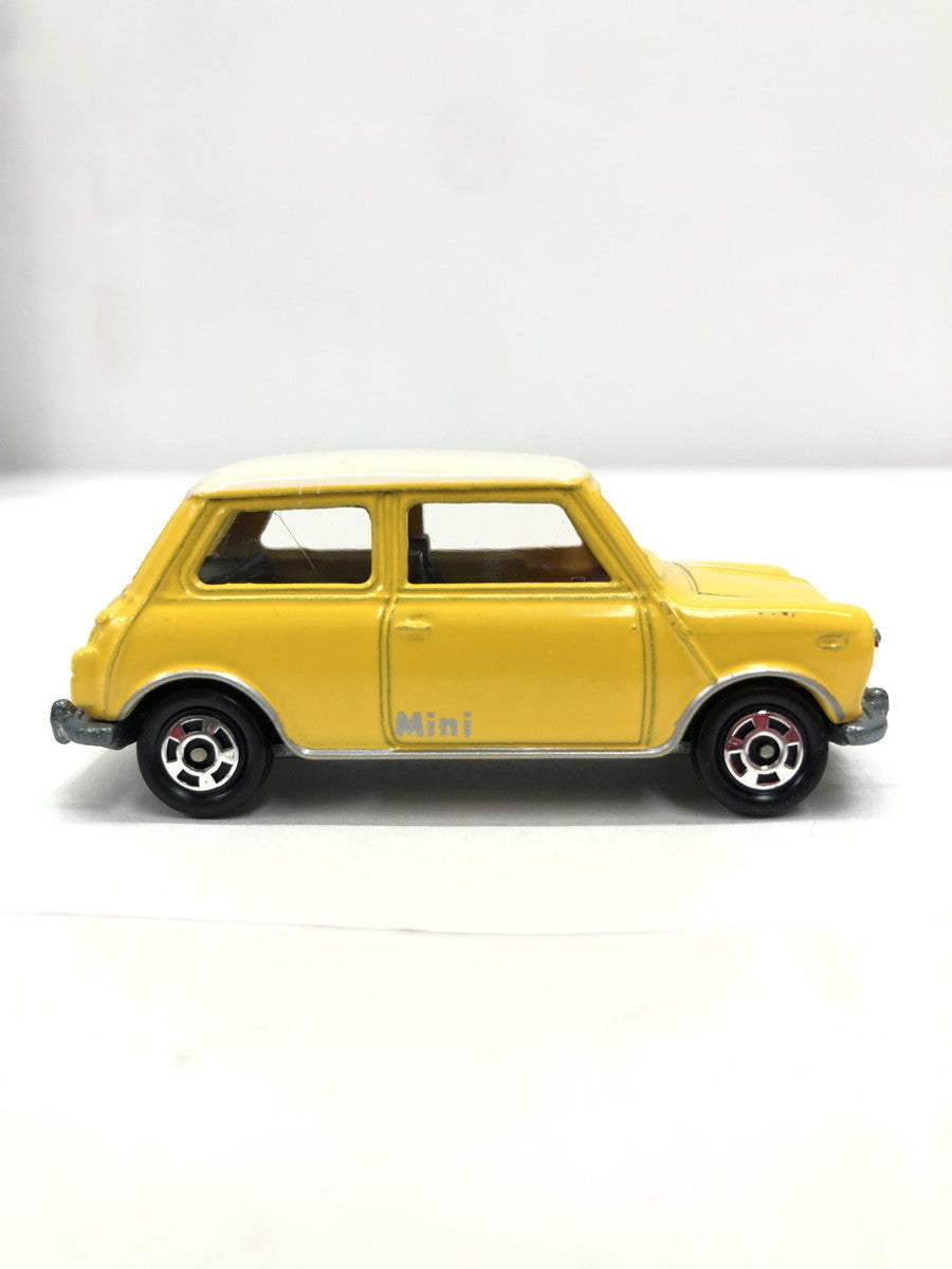ミニクーパー 黄色 F8 トミカ