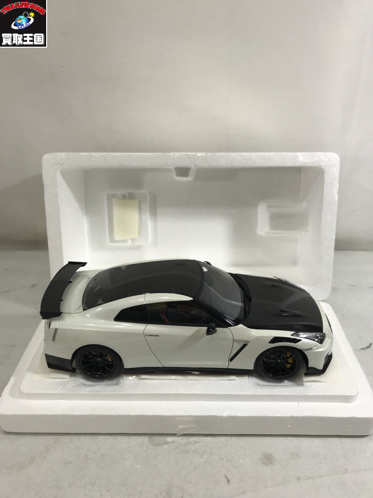 NISSAN GT-R (R35) ニスモ SPエディション AUTOart スケールカー