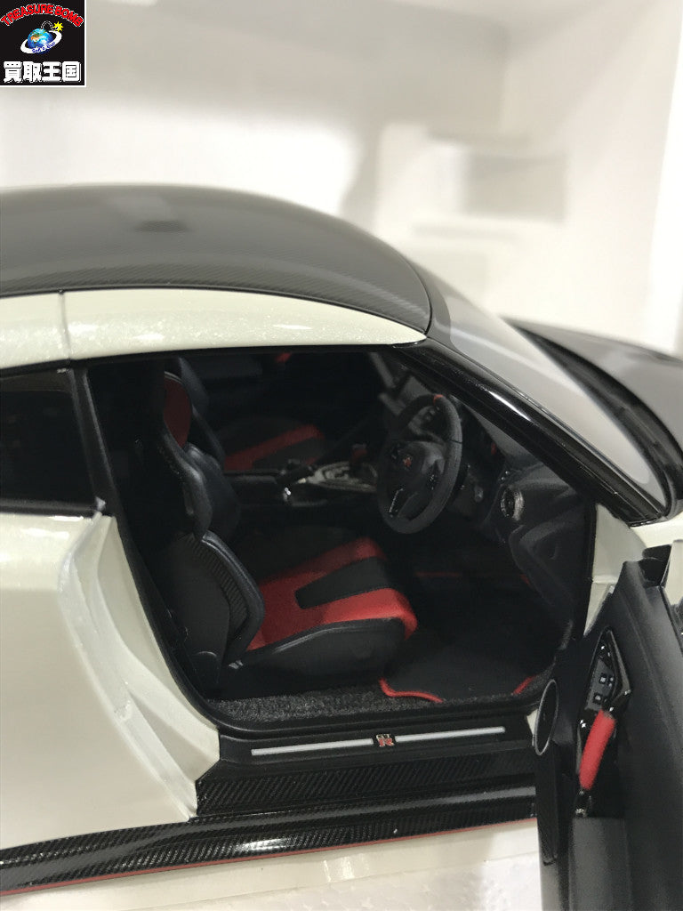 NISSAN GT-R (R35) ニスモ SPエディション AUTOart スケールカー