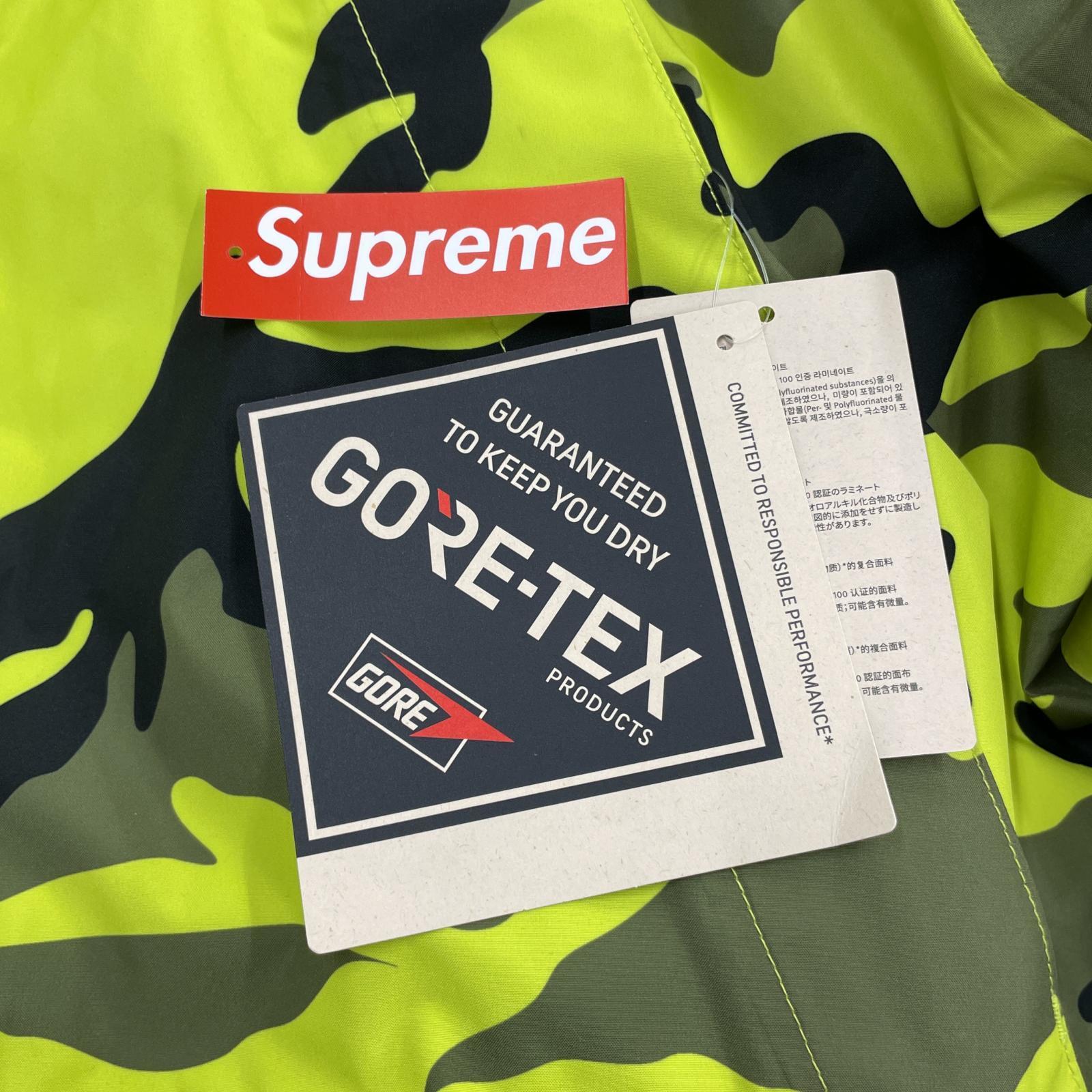ジャケット GORE-TEX Shell + Quilted Liner Vestカモ柄