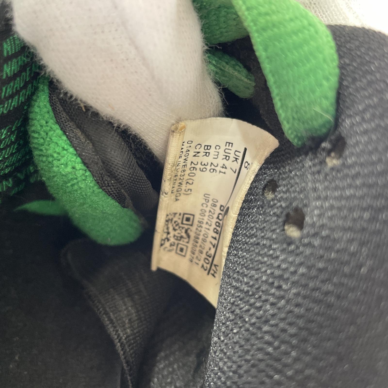 スニーカー SB DUNK LOW PRO