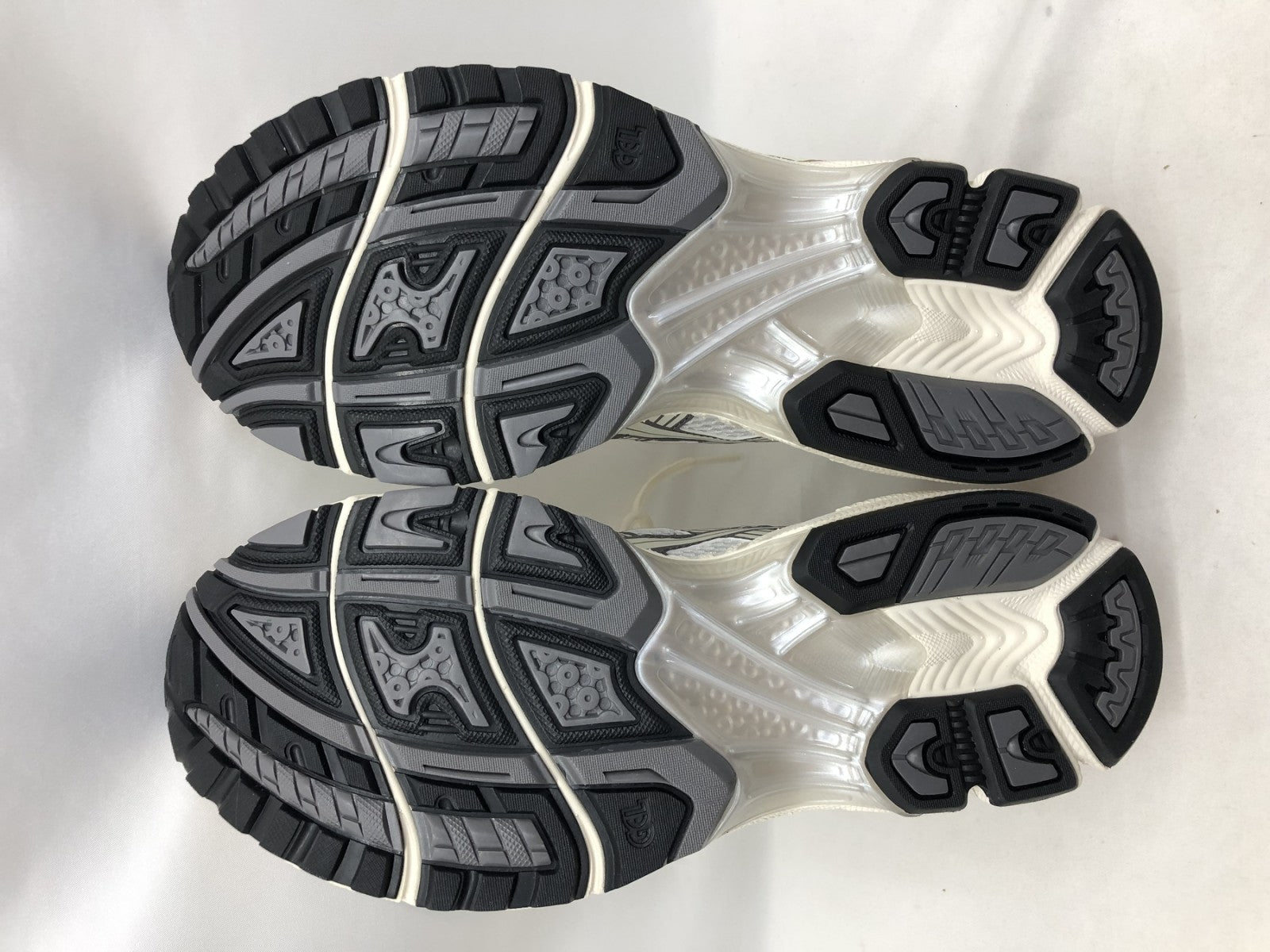 スニーカー GEL-KAYANO 14 ブラック