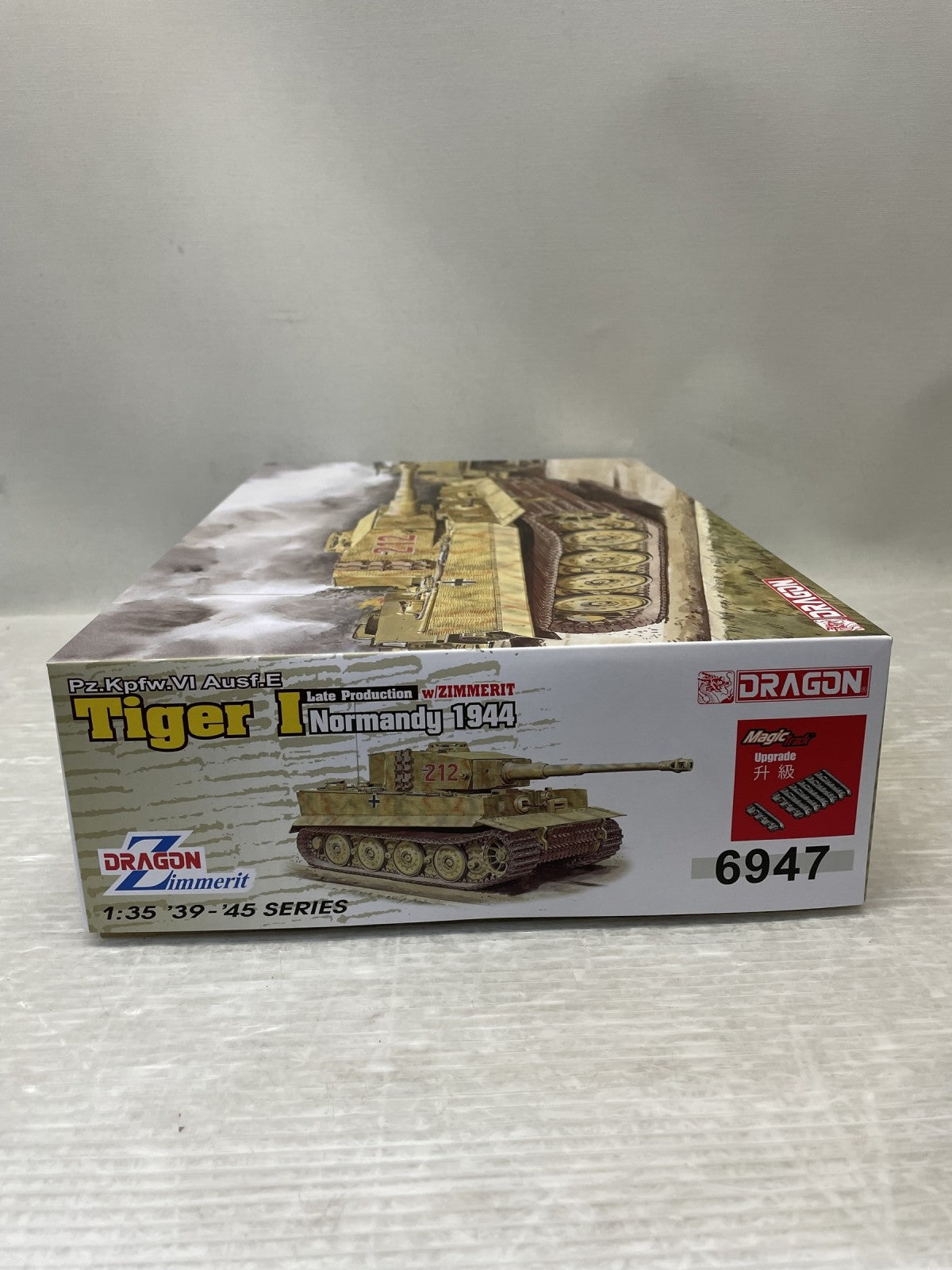 1/35 WW.II ドイツ軍 ティーガーI 後期生産型 ヴィットマン ミリタリープラモ