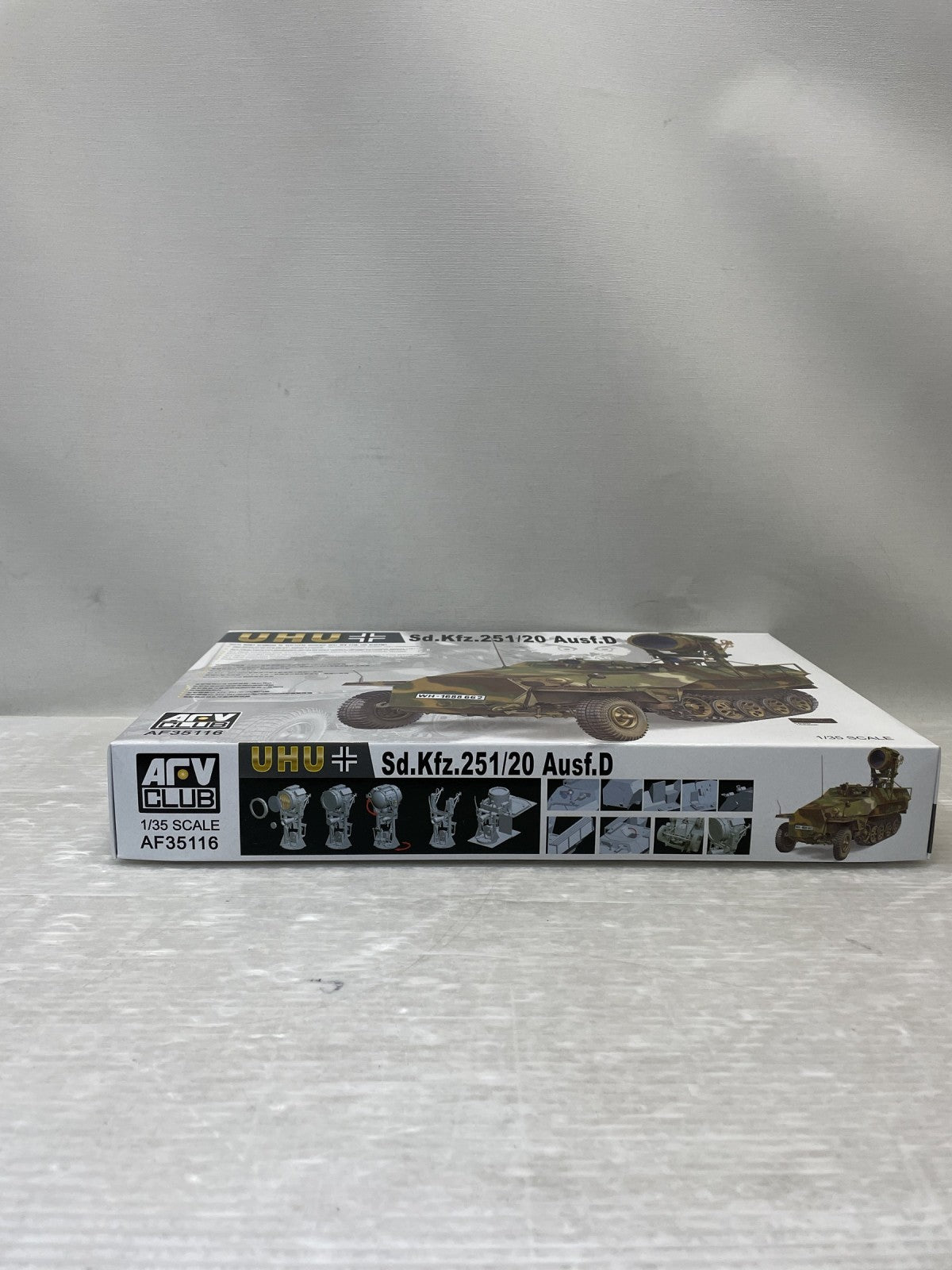 1/35 Sd.Kfz.251/20Ausf.D ウーフー赤外線暗視装置装備 ミリタリープラモ