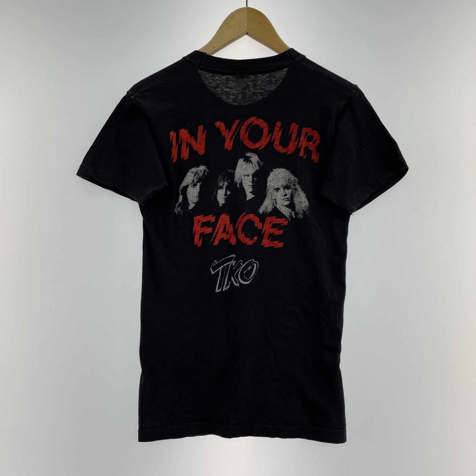半袖Tシャツ TKO 1985 IN YOUR FACE