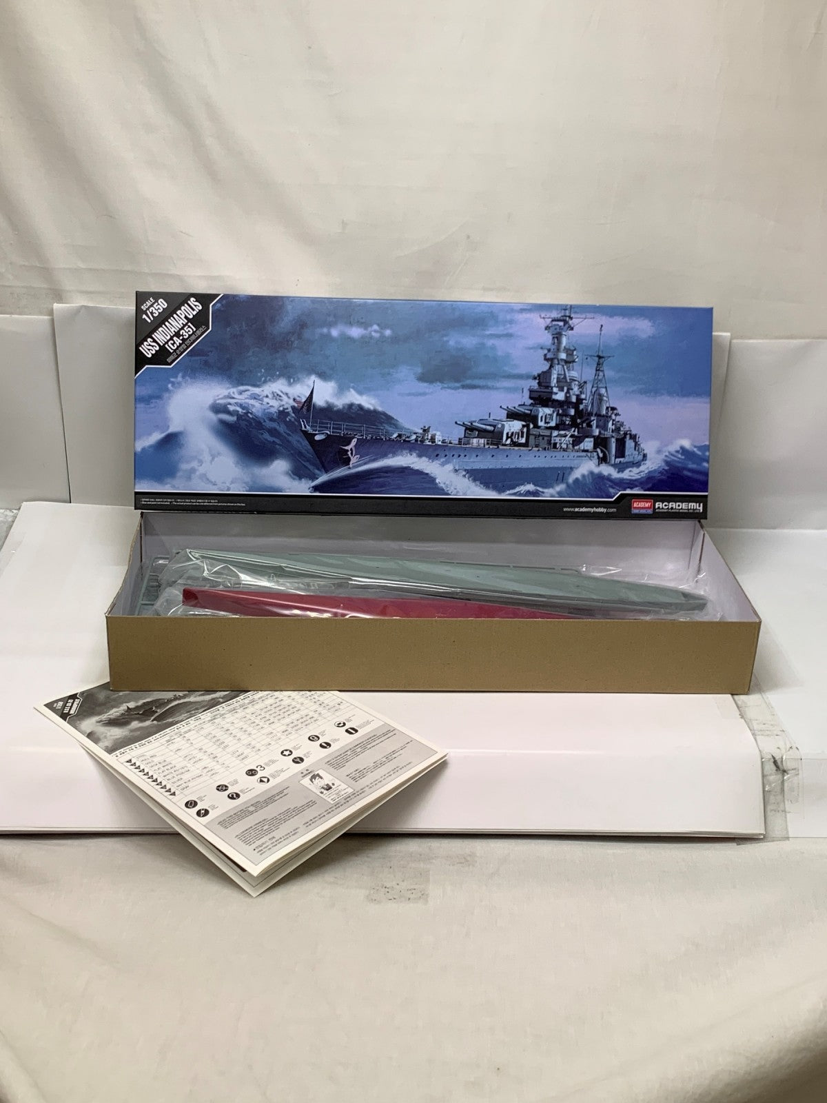 1/350 USS INDIANAPOLIS CA-35 ミリタリープラモ