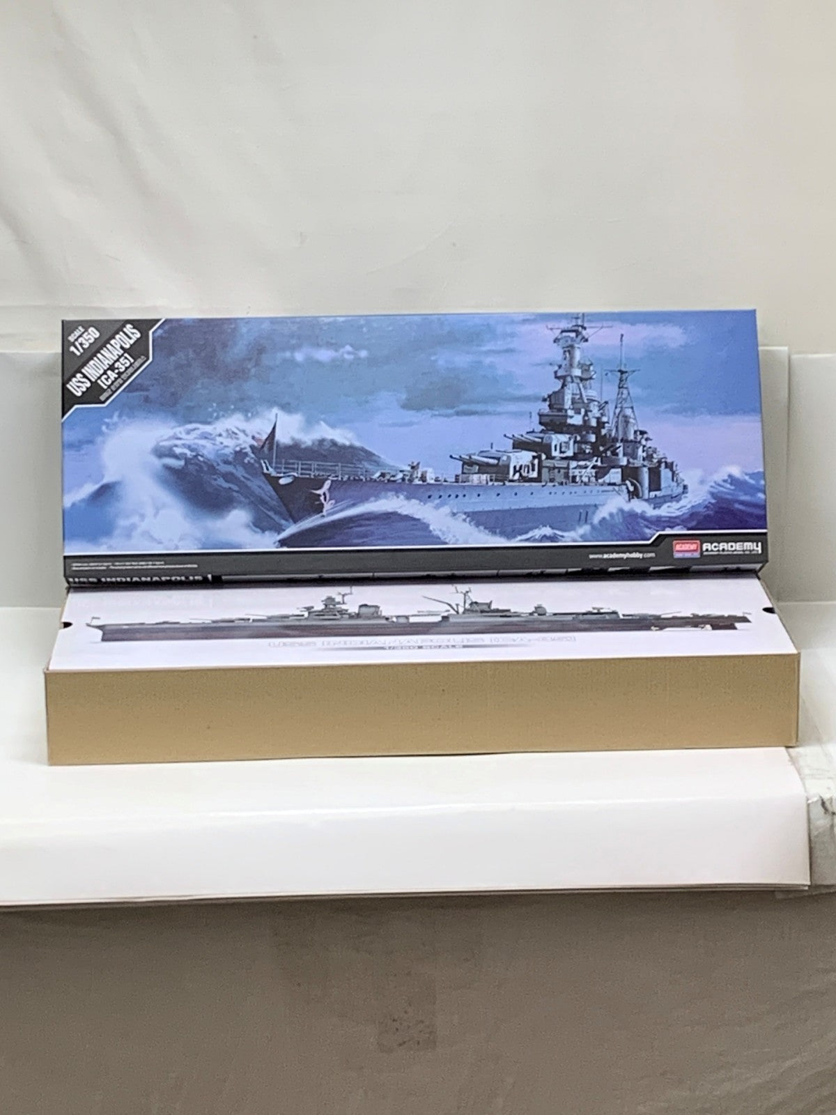 1/350 USS INDIANAPOLIS CA-35 ミリタリープラモ