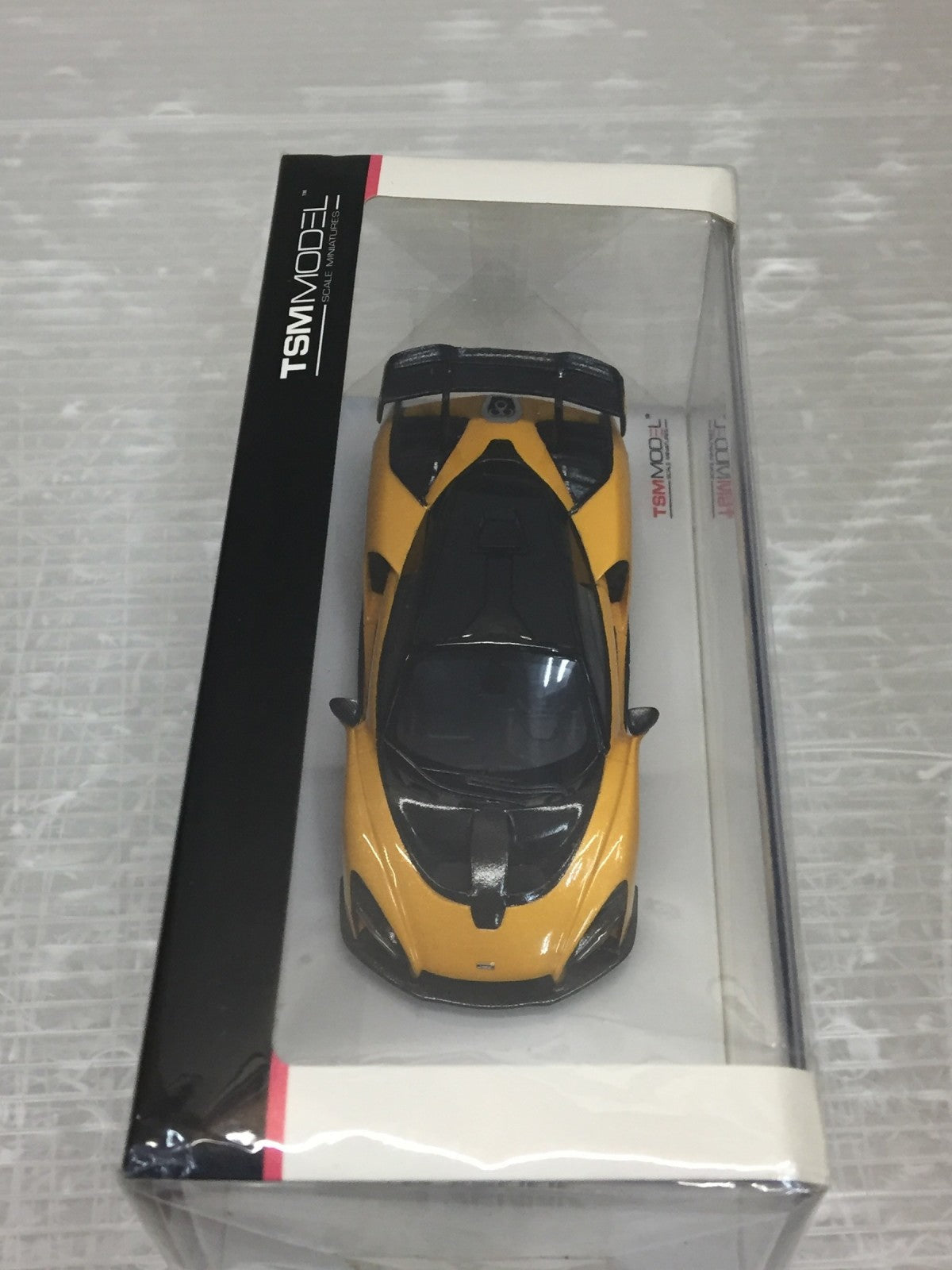 TSM マクラーレン セナ ボルカノイエロー スケールカー