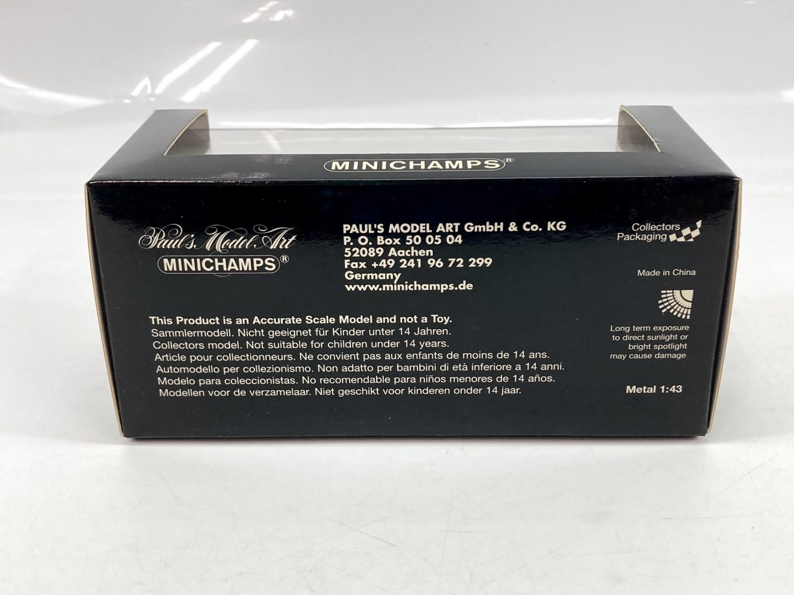 MINICHAMPS Porsche 911 GT3 RS スケールカー