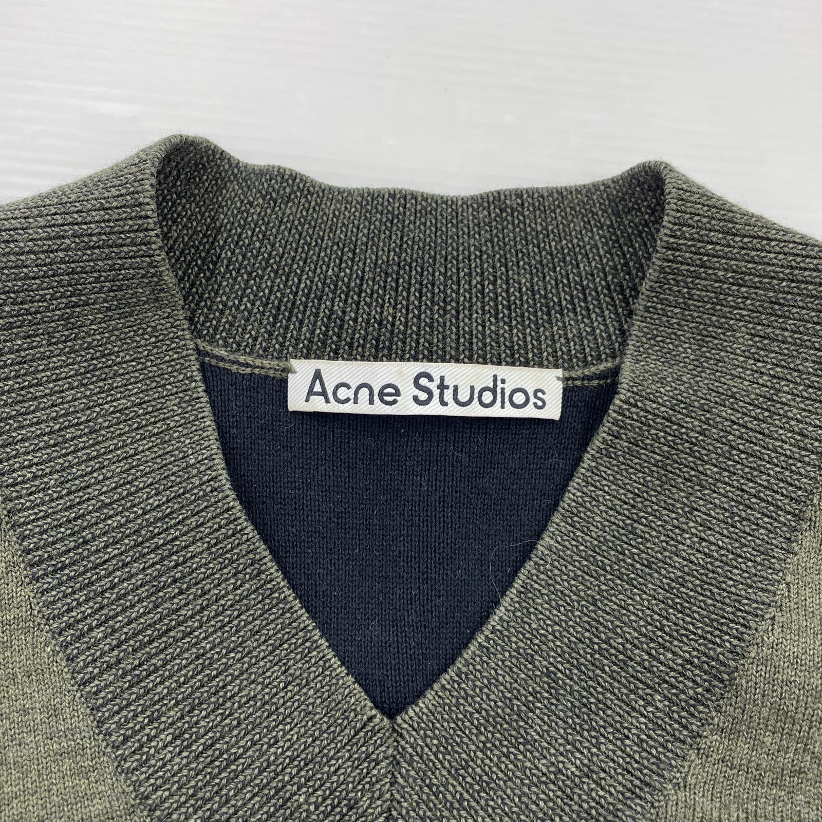 ニット V neckニット トップスロングスリーブ グリーン(M) M グリーン