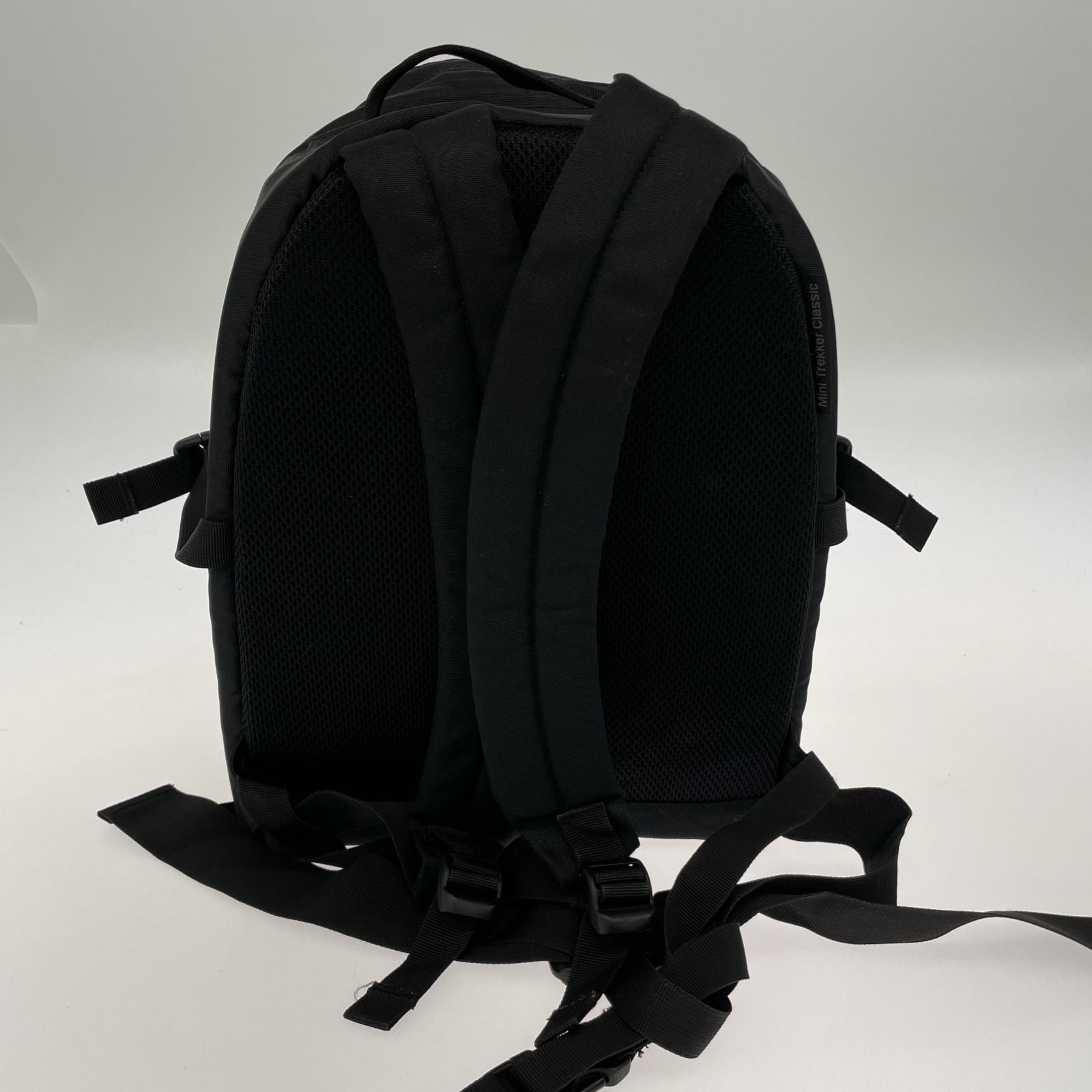リュック・デイパック Lowepro カメラバックパック ブラック