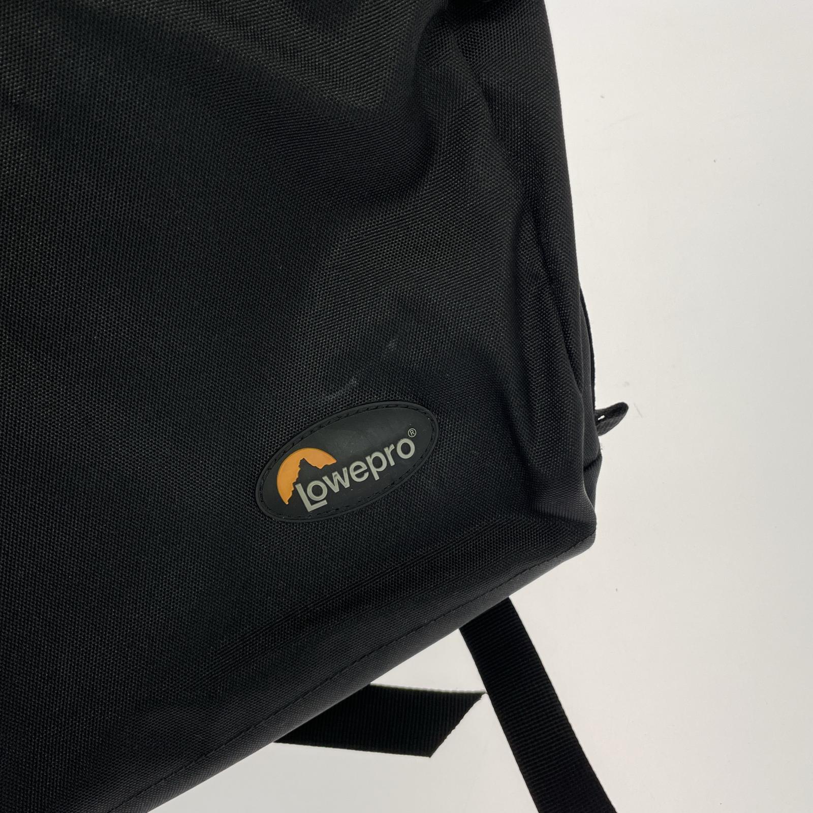 リュック・デイパック Lowepro カメラバックパック ブラック