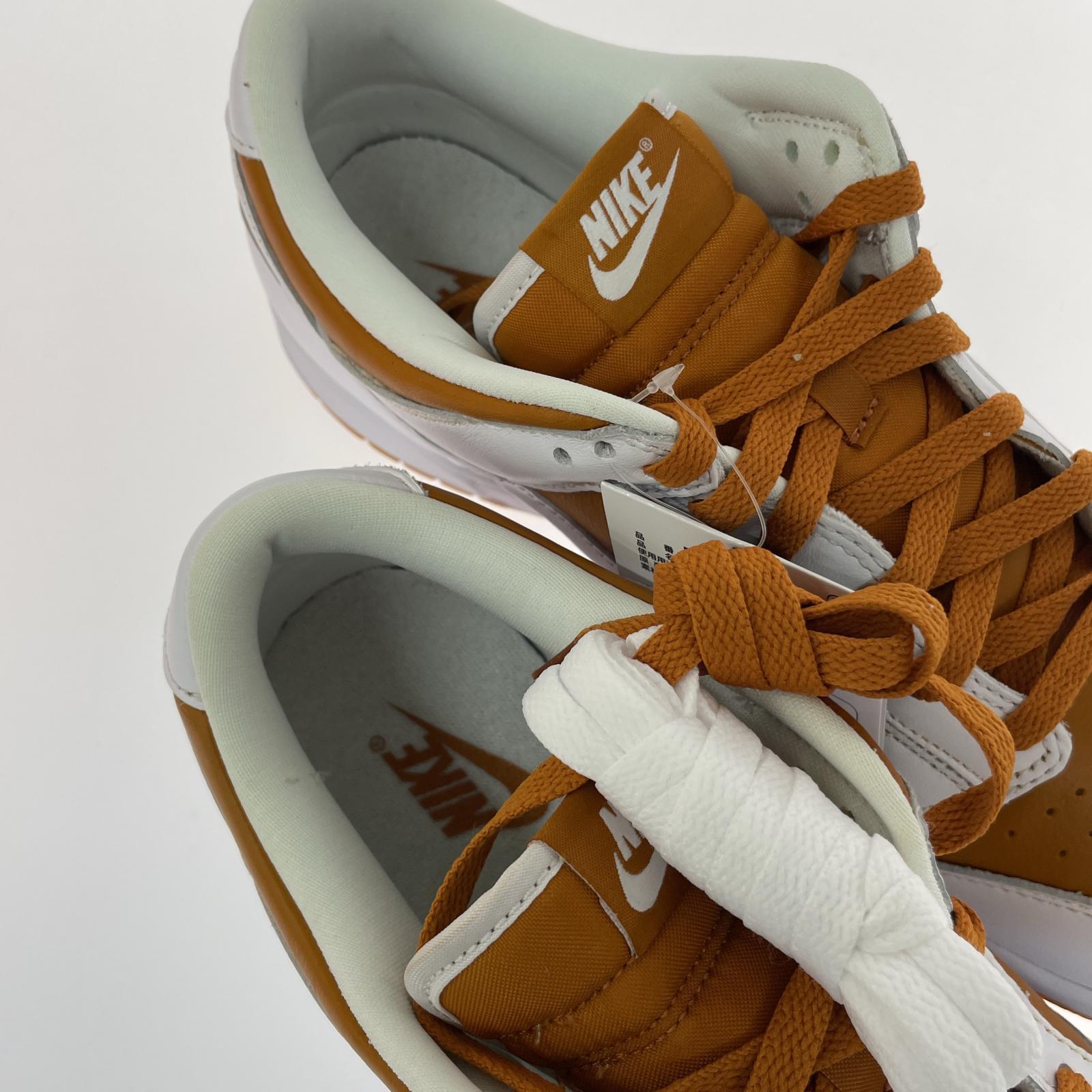 スニーカー DUNK LOW QS/DARK CURRY/WHITE 28cm (US10 UK9 1/2 EU46)