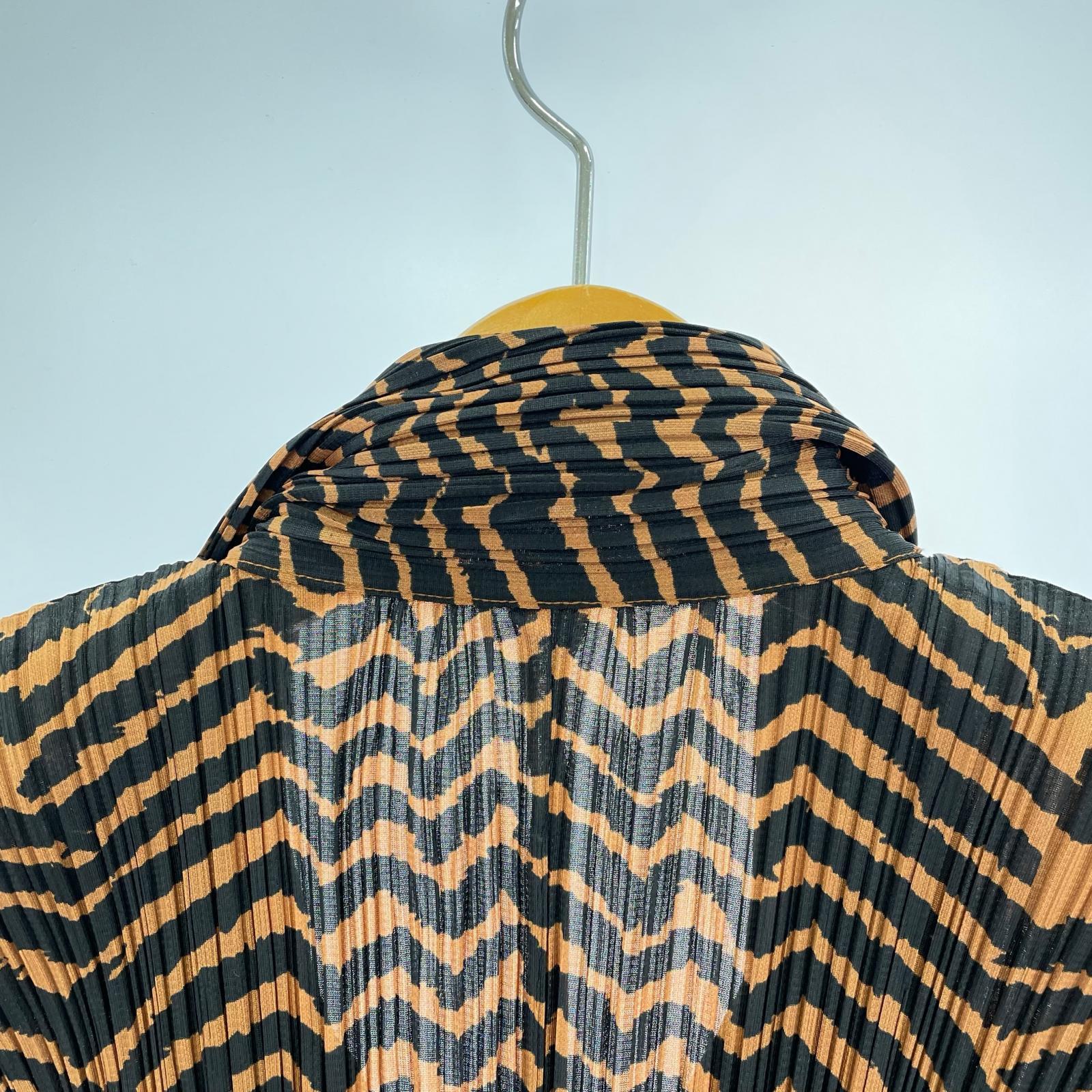 長袖Tシャツ ISSEY MIYAKE 長袖Tシャツ・カットソー ブラウン