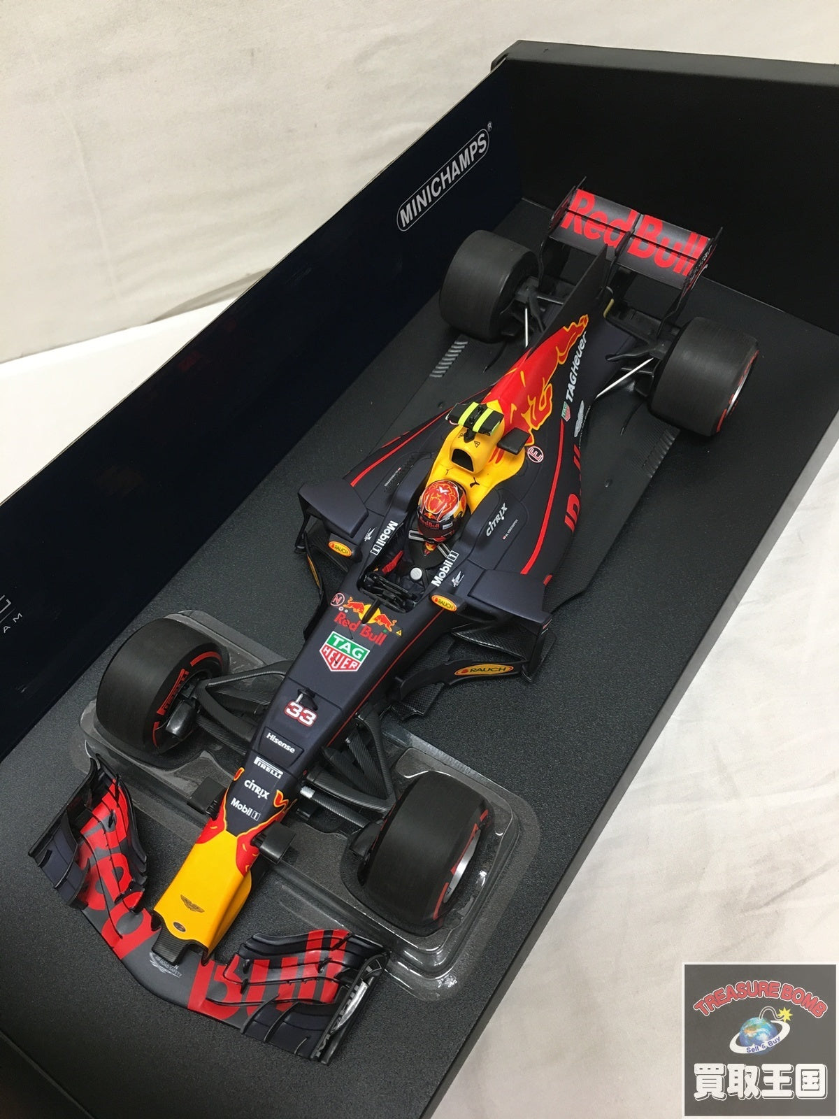 1/18 RED BULL RACING TAG-HEUER RB13 2017 スケールカー