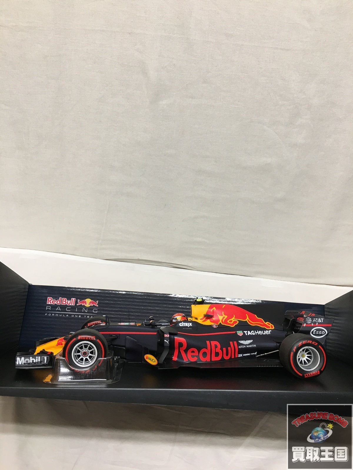 1/18 RED BULL RACING TAG-HEUER RB13 2017 スケールカー