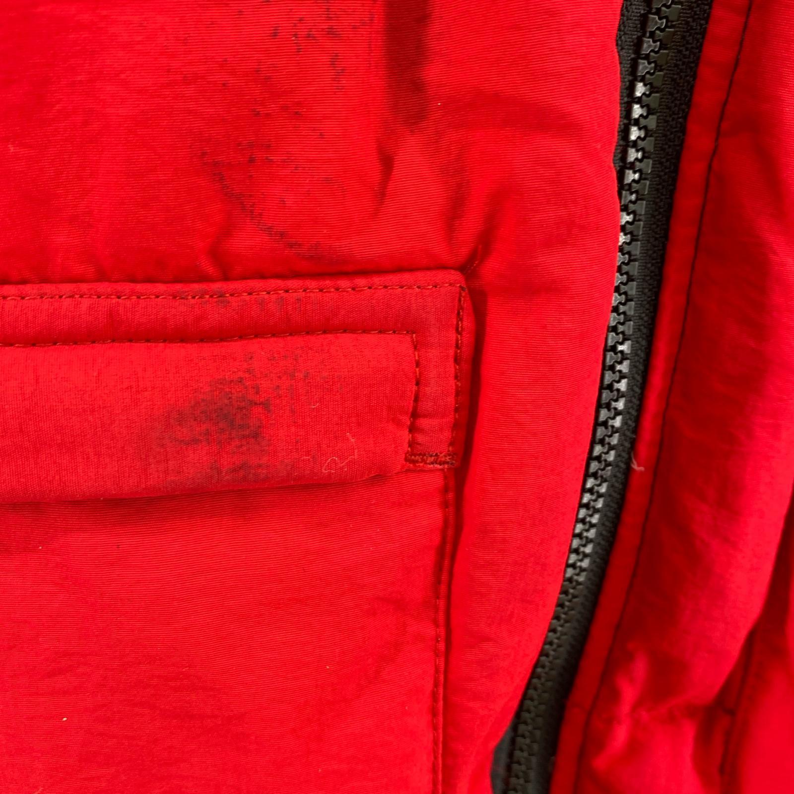 ダウンジャケット HOODED FRONT POCKET DOWN JACKET