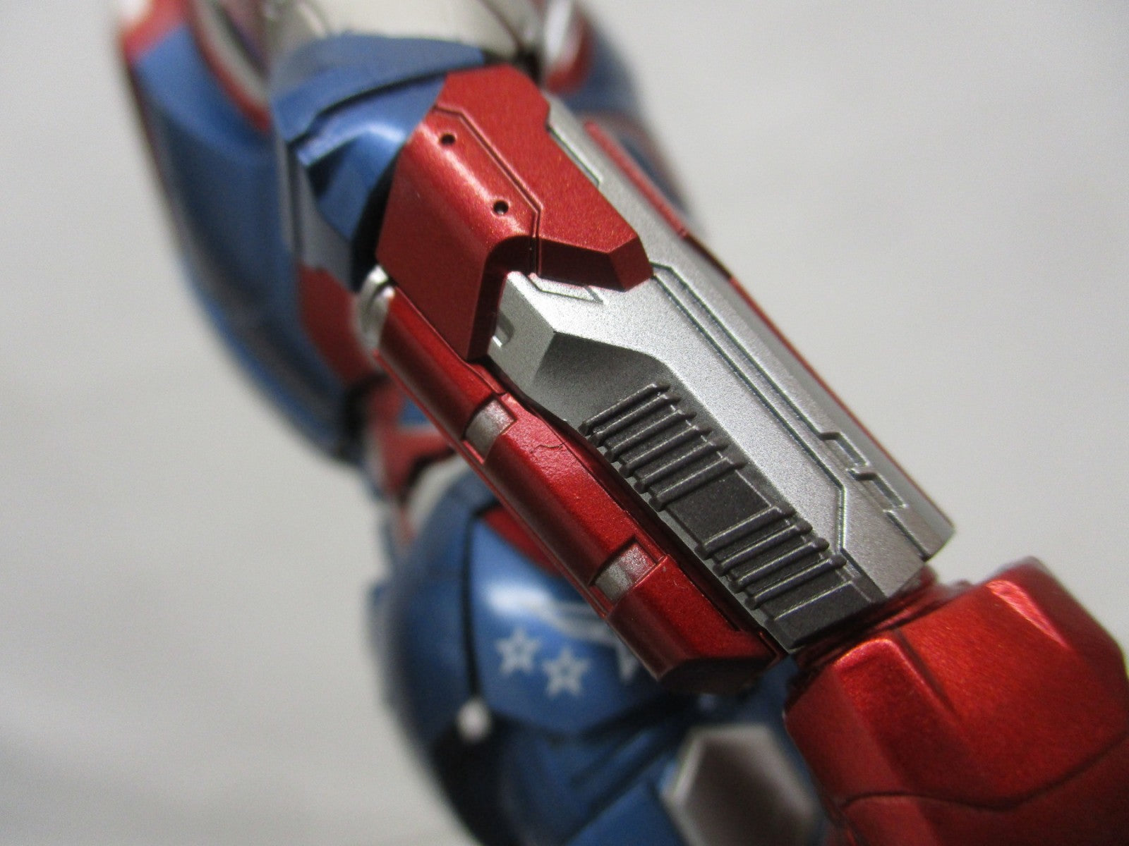 DLX Iron Patriot-アイアン・パトリオット- フィギュア/グッズ