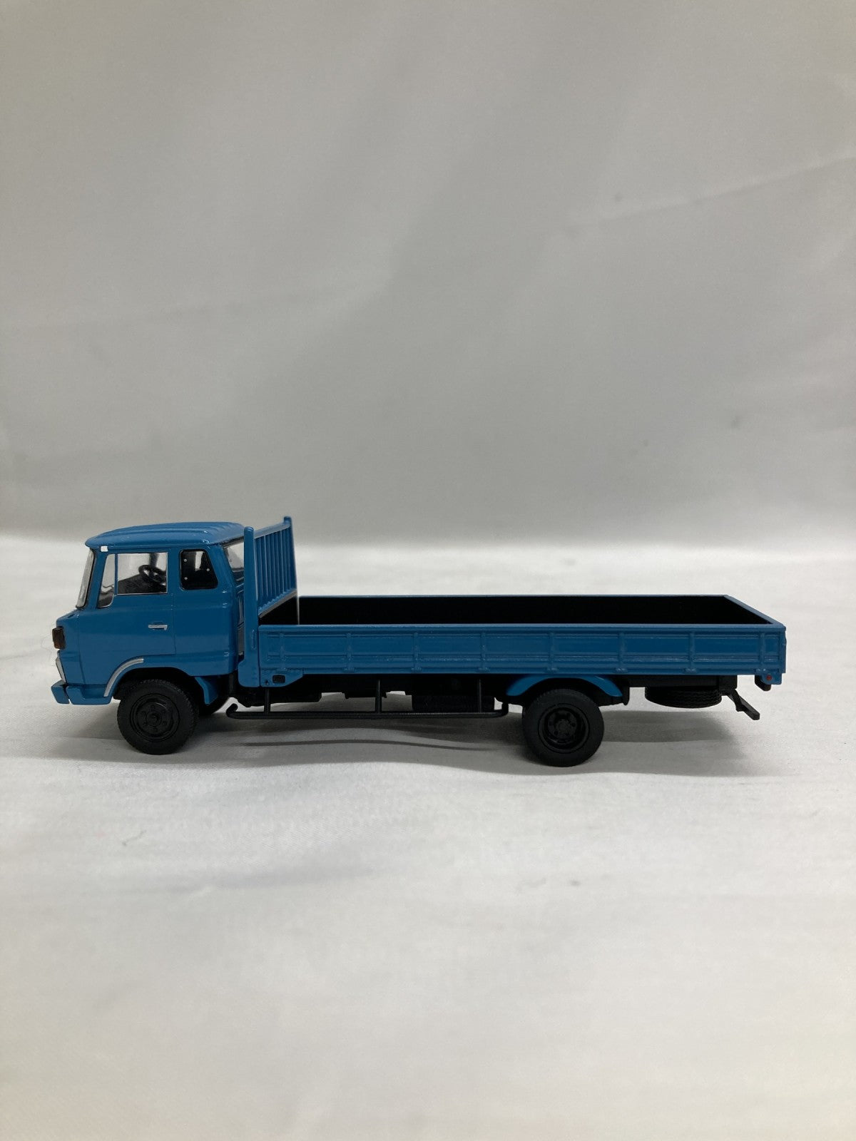 トミカリミテッドヴィンテージネオ LV-N162c 日野レンジャー トミカ