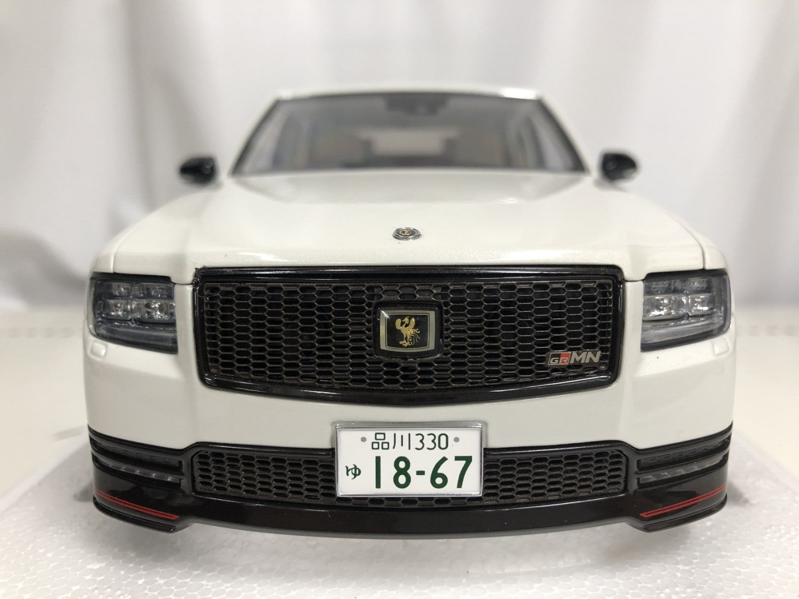 1/18 トヨタ センチュリー GRMN パール・ホワイト スケールカー