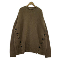 ニット FRONT SIDE BUTTONED CN SWEATER/BRW M ブラウン