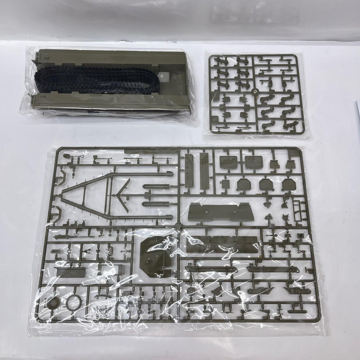 1/35 AFV CLUB M88A1 戦車回収車 M88A1 戦車回収車(RECOVERY TANK) AFVクラブ ミリタリープラモ