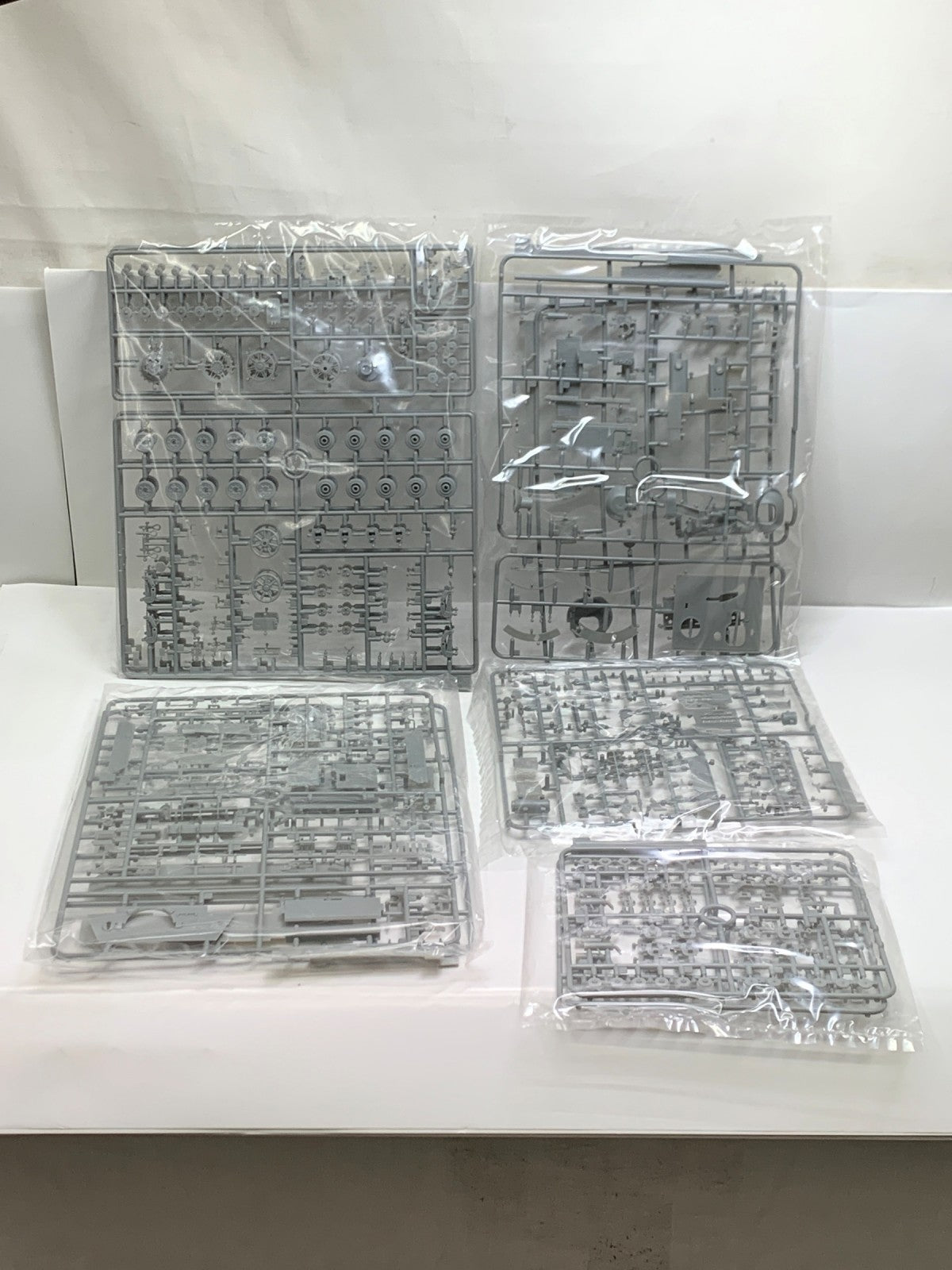 1/35 ドラゴン WWII ドイツ軍 IV号駆逐戦車 L/70(V) ミリタリープラモ