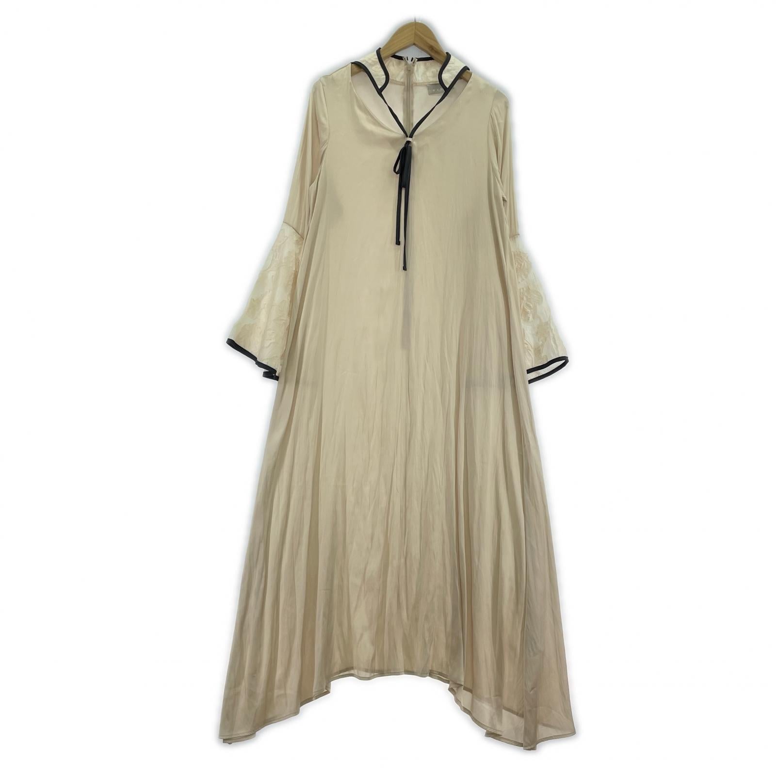 ワンピース MARTE flower design dress ベージュ