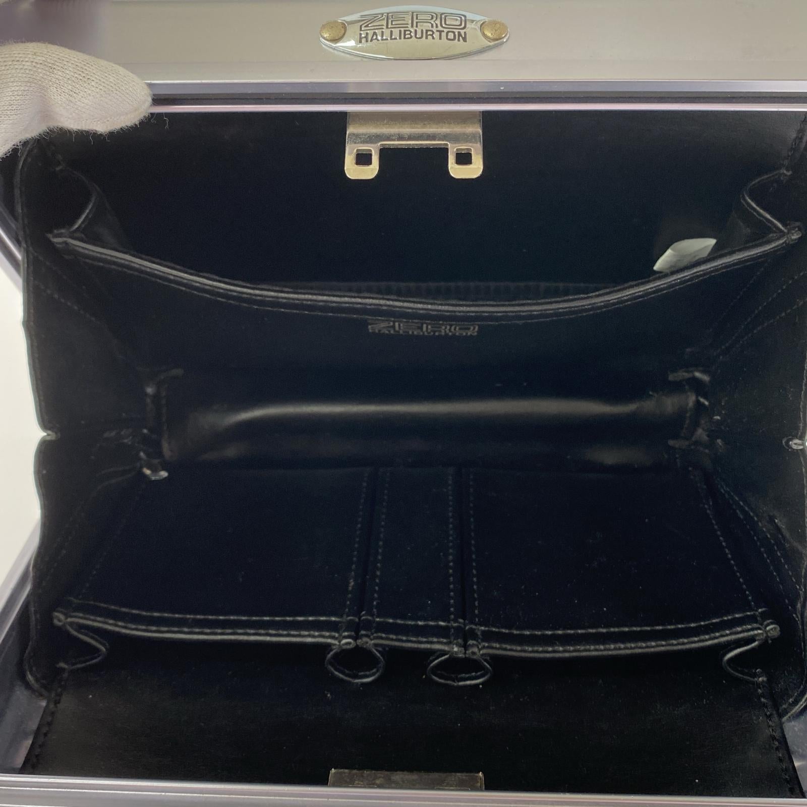 その他バッグ ジュラルミンケース シルバー