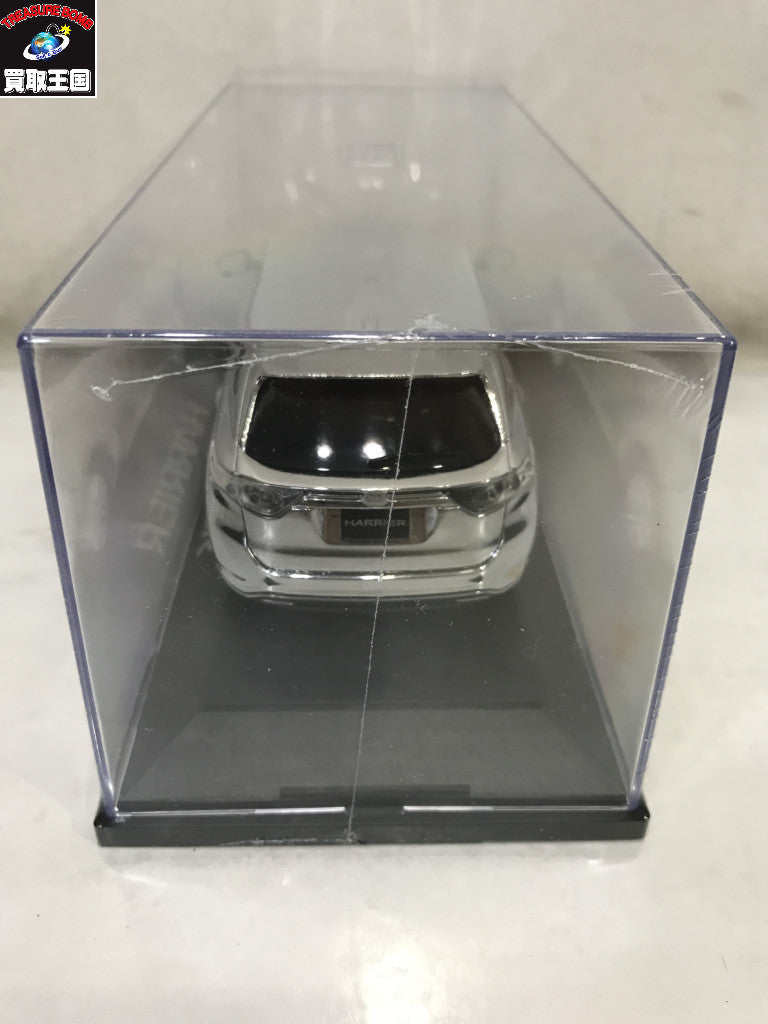 1/30 トヨタ ハリアー メッキ仕様 カラーサンプル