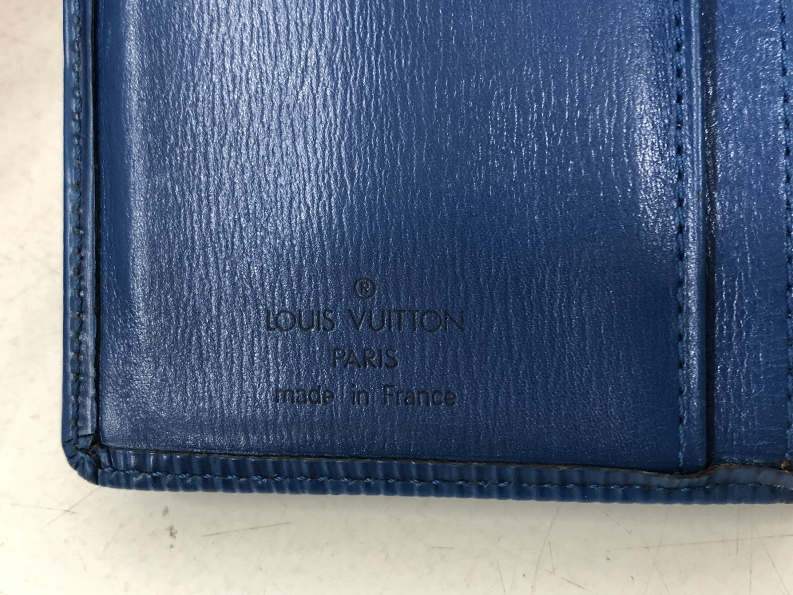 エピ ポルトフォイユ ヴィエノワ 財布 青