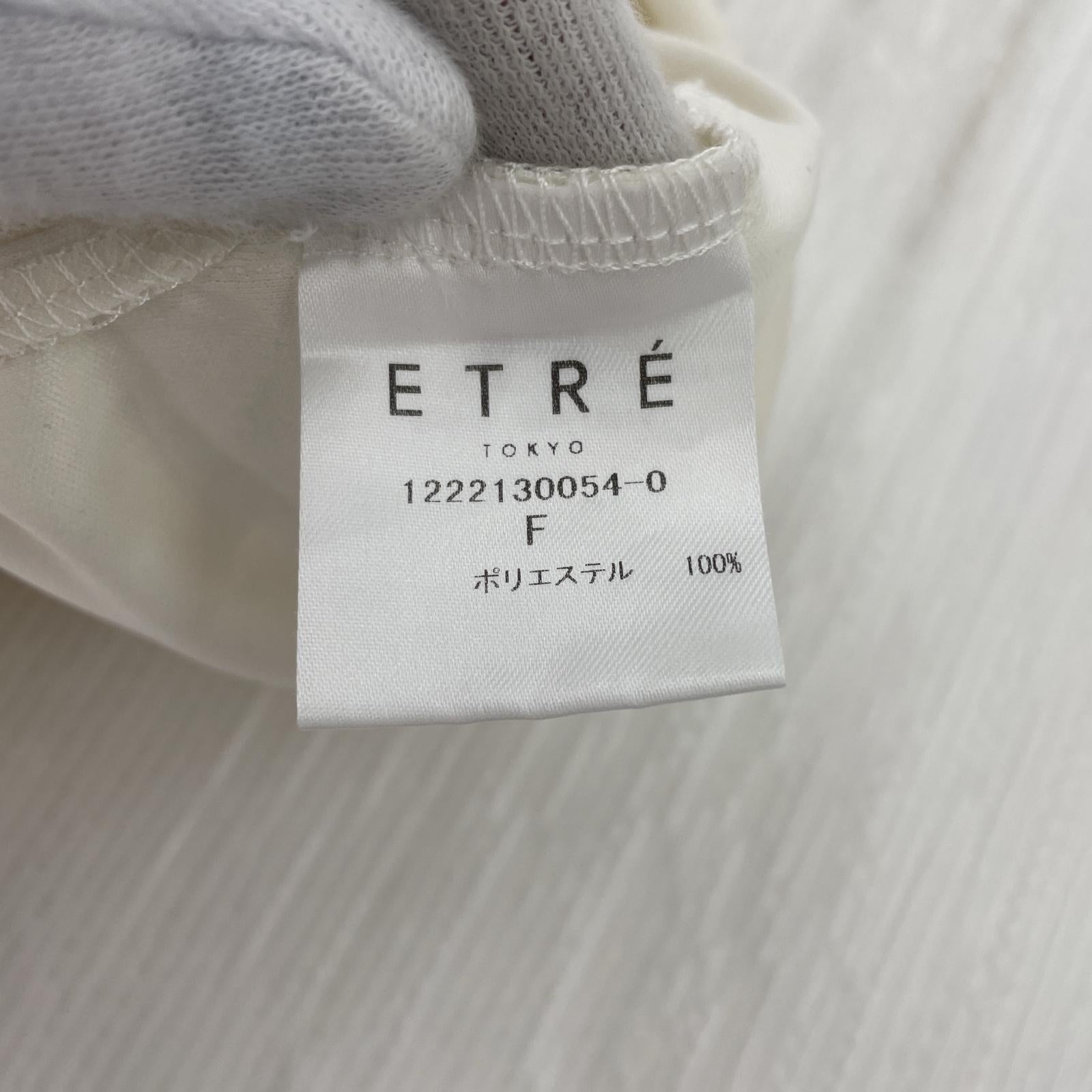 ワンピース ETRE TOKYO. オフホワイト