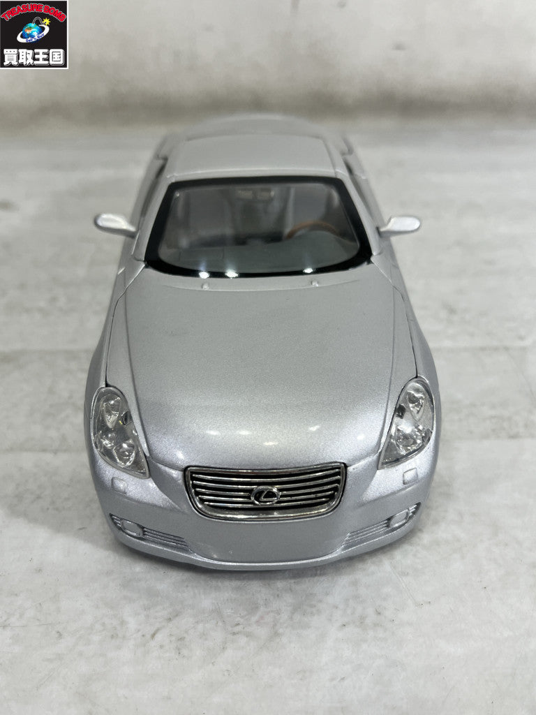 BIGTIME KUSTOMS LEXUS スケールカー