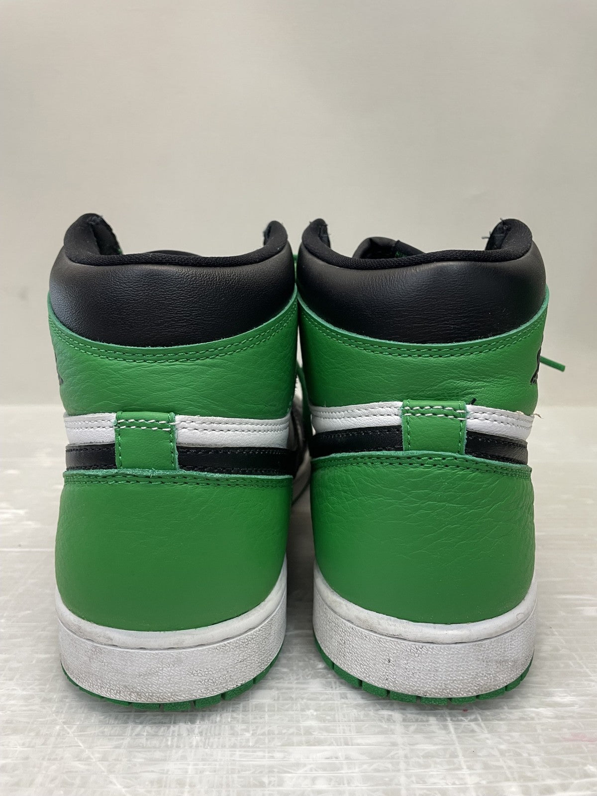スニーカー DZ5485-081