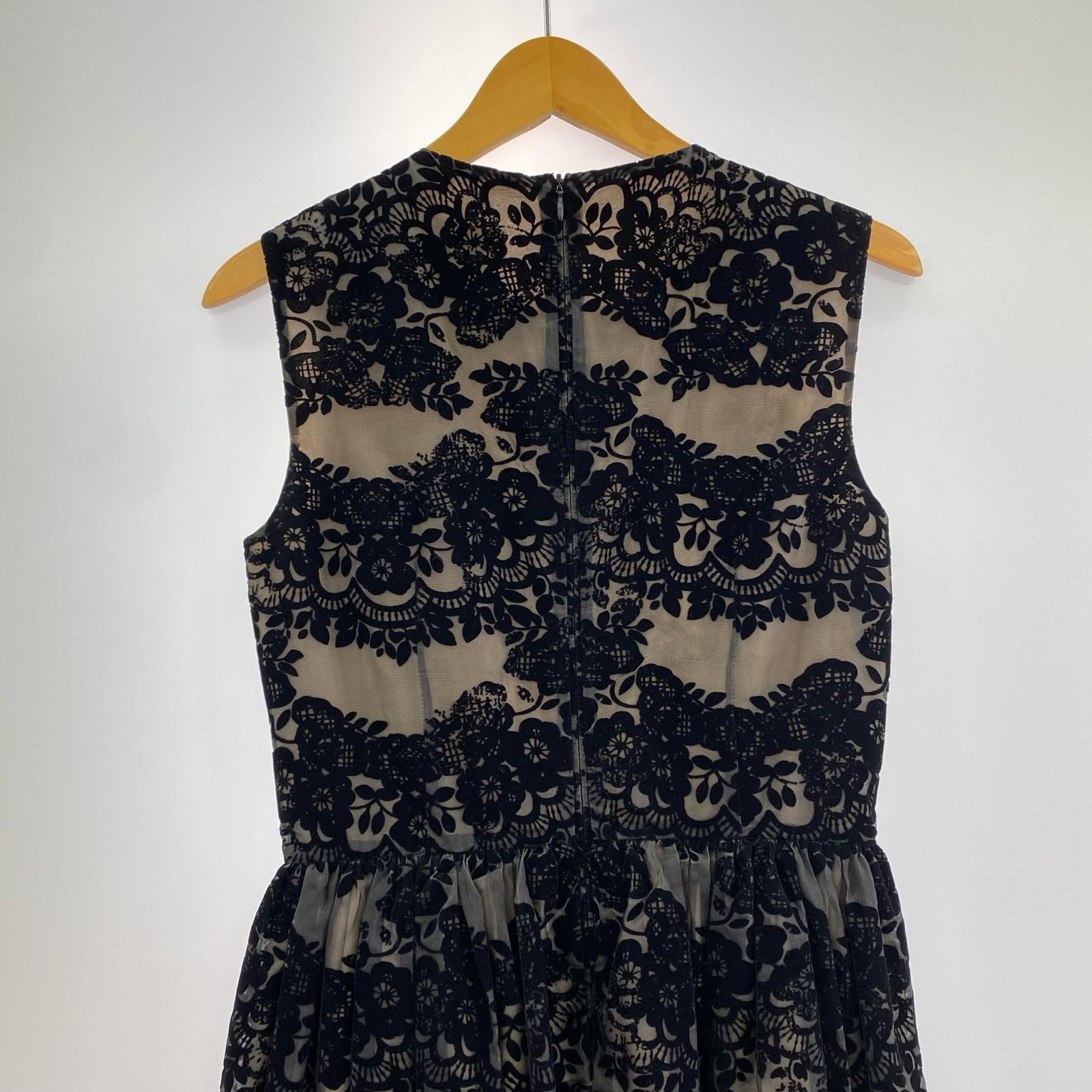 ワンピース RED VALENTINO ノースリーブワンピース 黒 花柄 (38) 38 ブラック