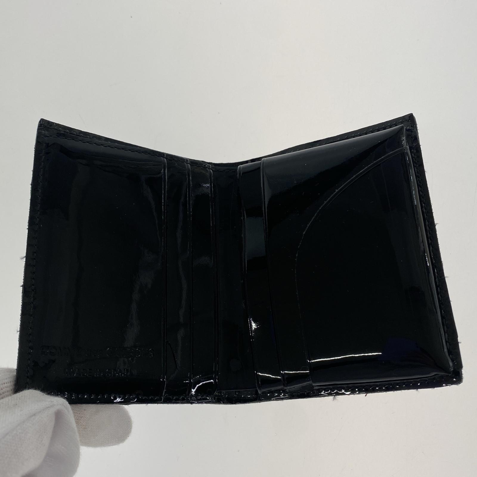 コンパクトウォレット エナメル 黒 ブラック