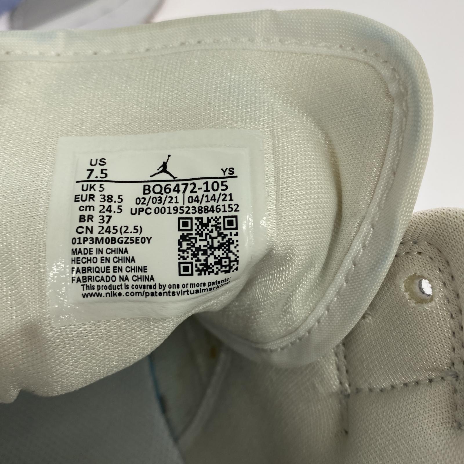 スニーカー Women's AJ 1 Mid BQ6472-105 24.5cm