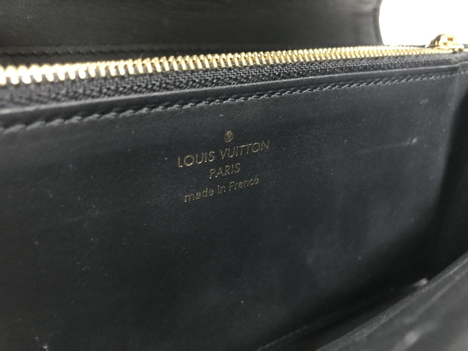 LV ポルトフォイユ・カプシーヌ