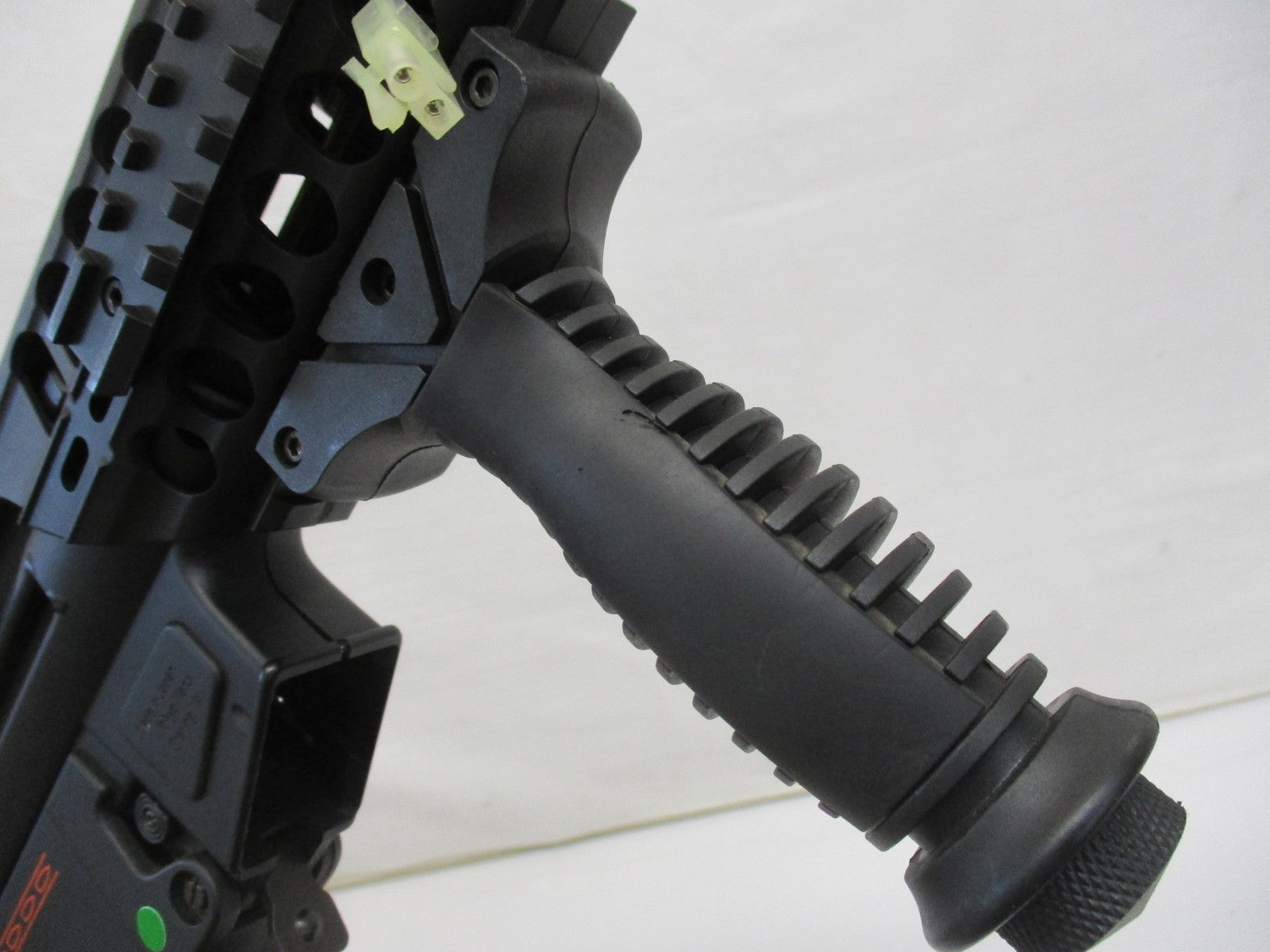 東京マルイ Kal 9mm ガン