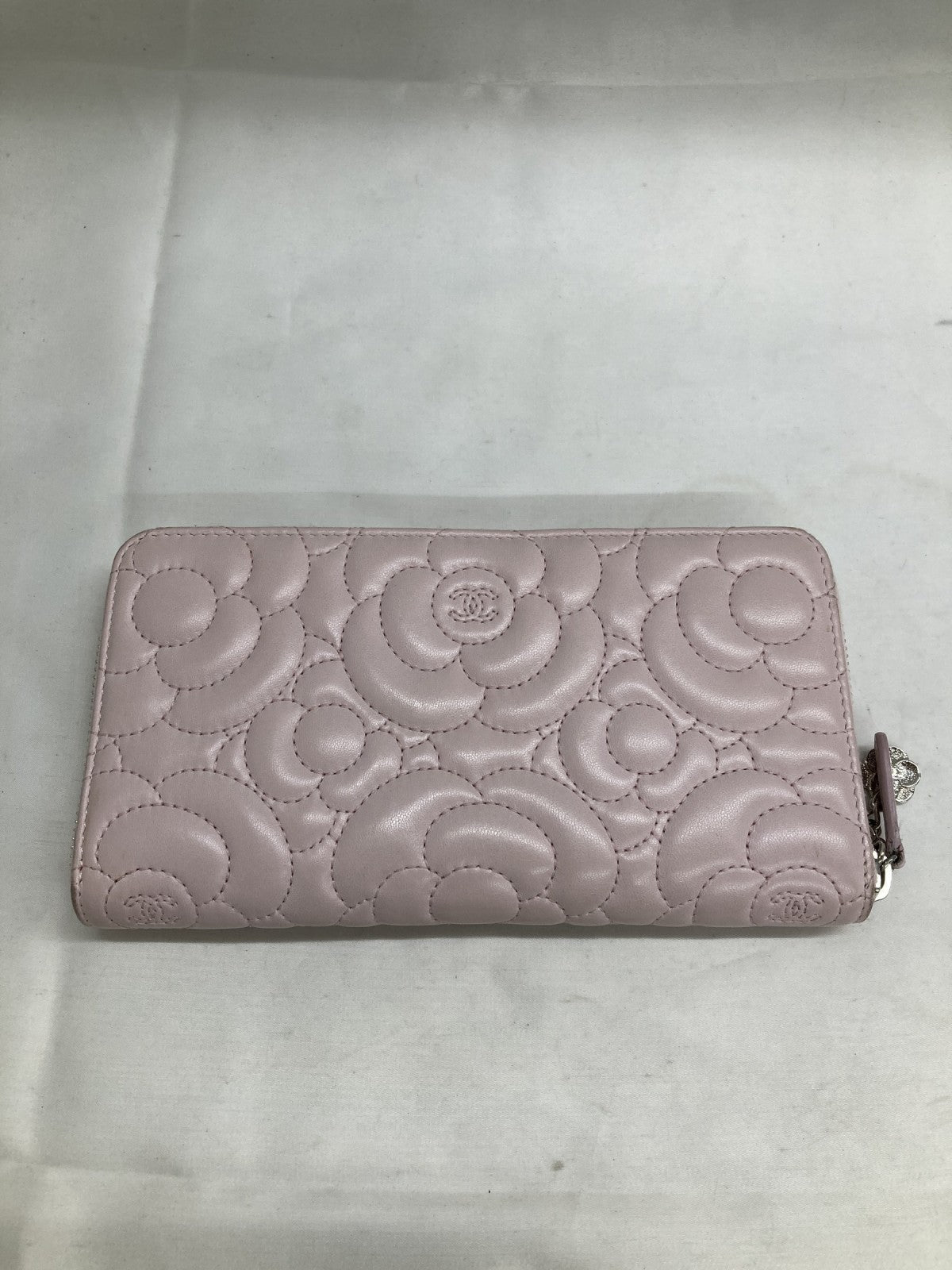 CHANEL カメリア ラウンドファスナー PNK