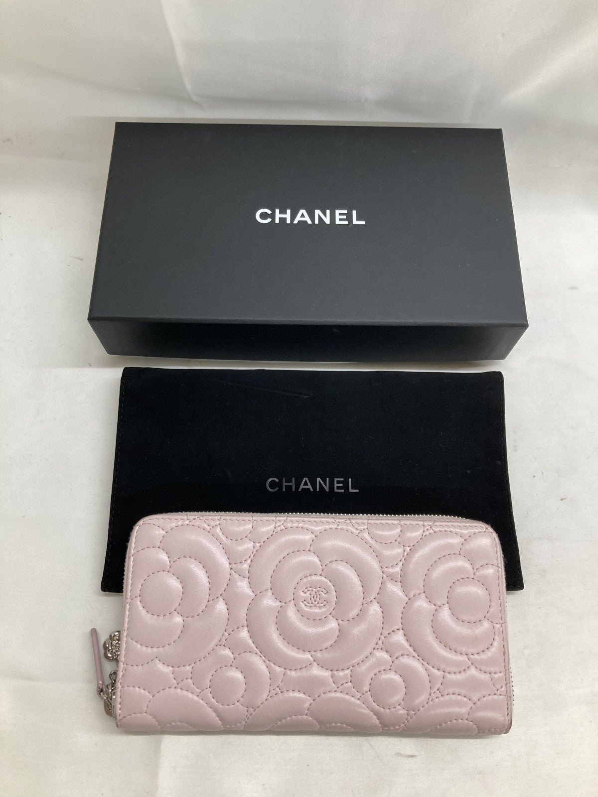 CHANEL カメリア ラウンドファスナー PNK
