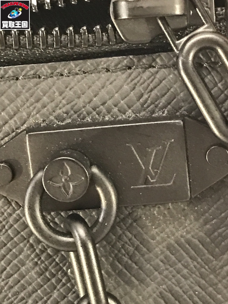 LV クラッチバッグ タイガ レインボー ポシェットA4