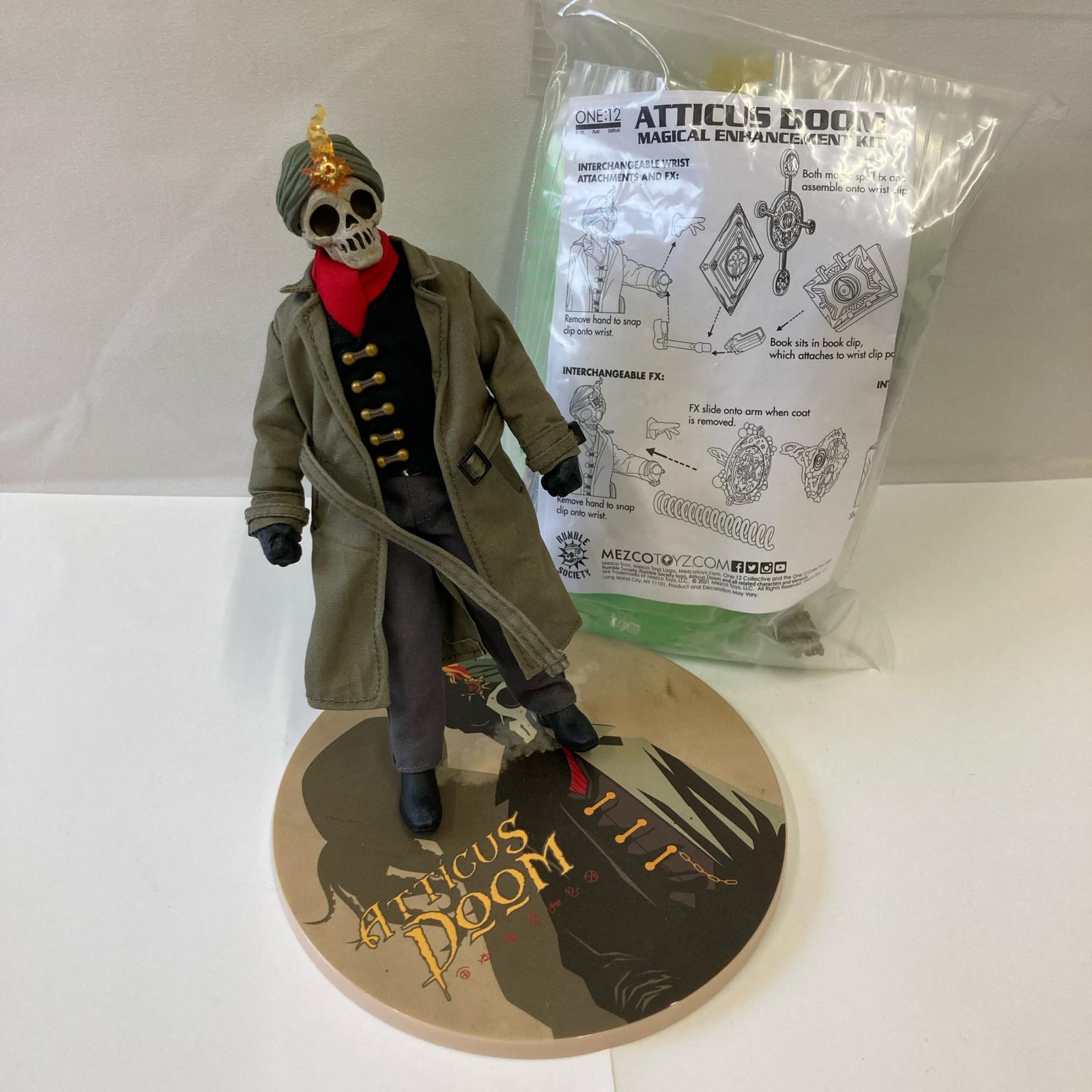 Mezco Atticus Doom フィギュア/グッズ