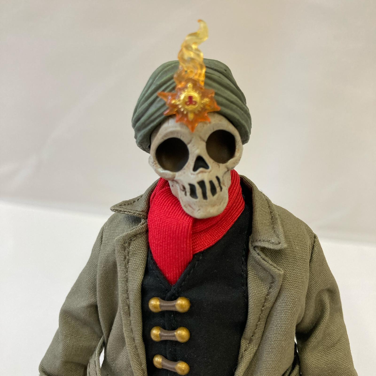 Mezco Atticus Doom フィギュア/グッズ