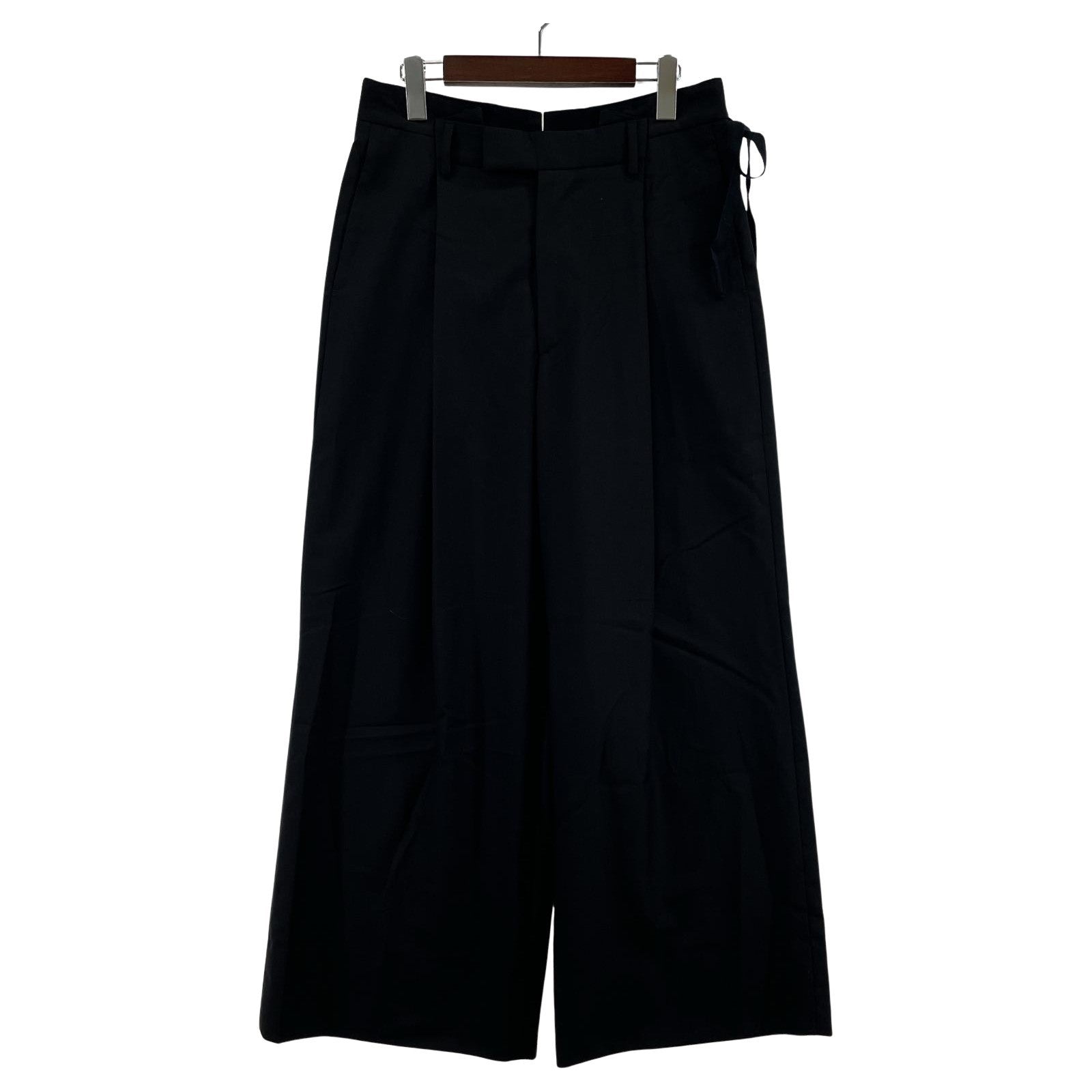 パンツ MARINA YEE DIETRICH Wide-legged pleated trousers S ブラック S ブラック
