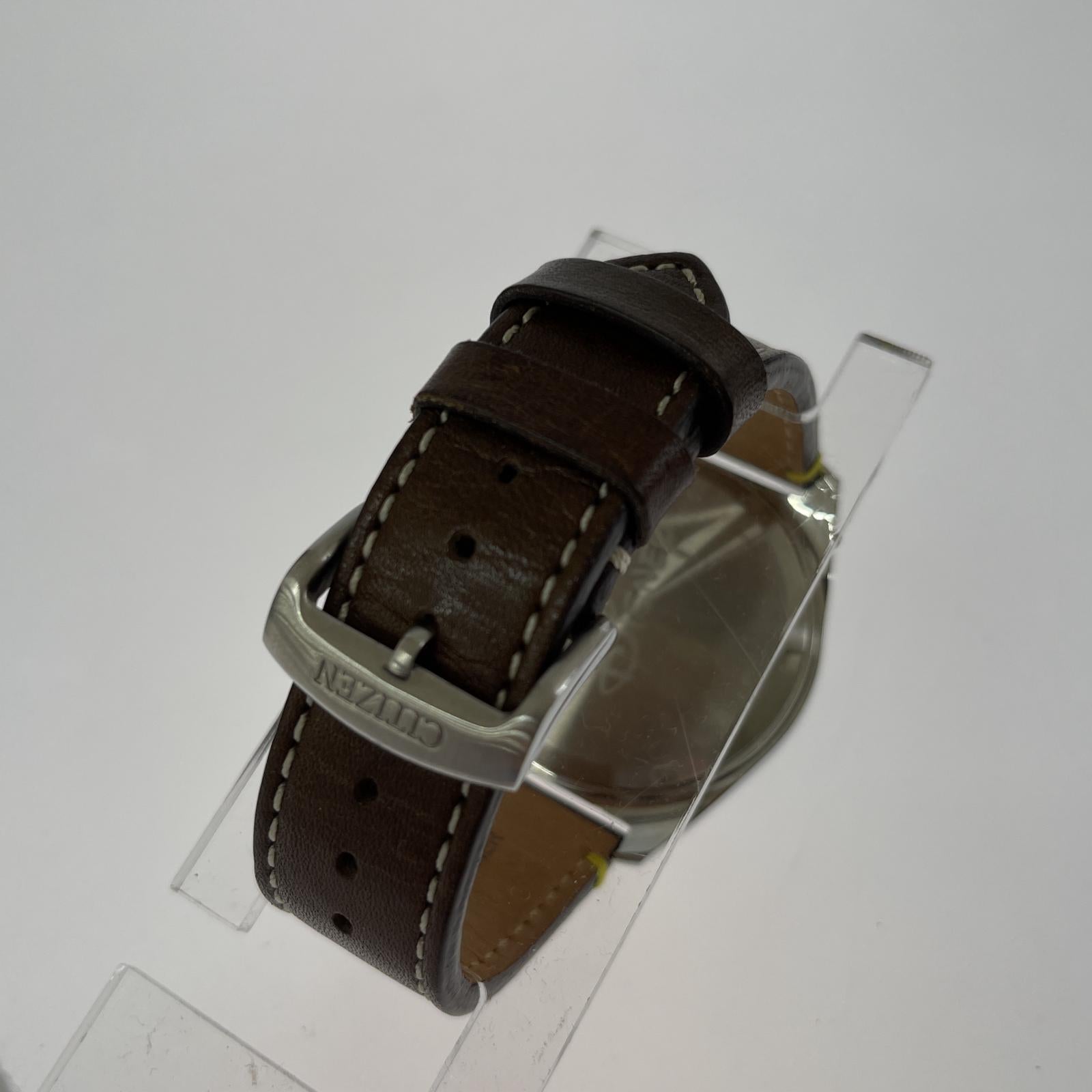 腕時計 ×Disney Eco-Drive レザーバンド ブラウン
