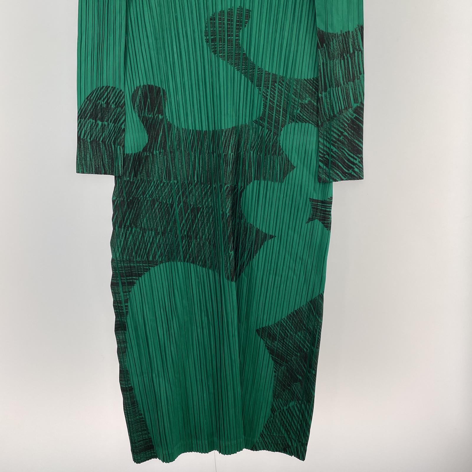 ワンピース PLEATS PLEASE ワンピース 3 グリーン系 3 グリーン